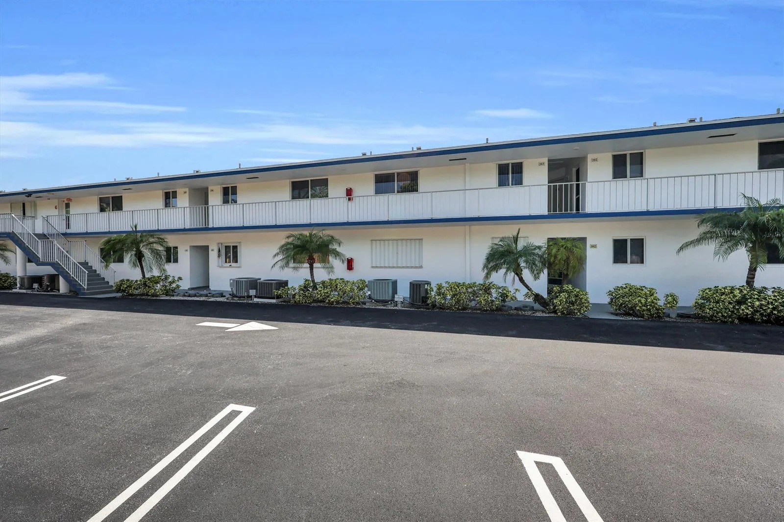 4 Garden Street # 204n, Tequesta, FL 33469
