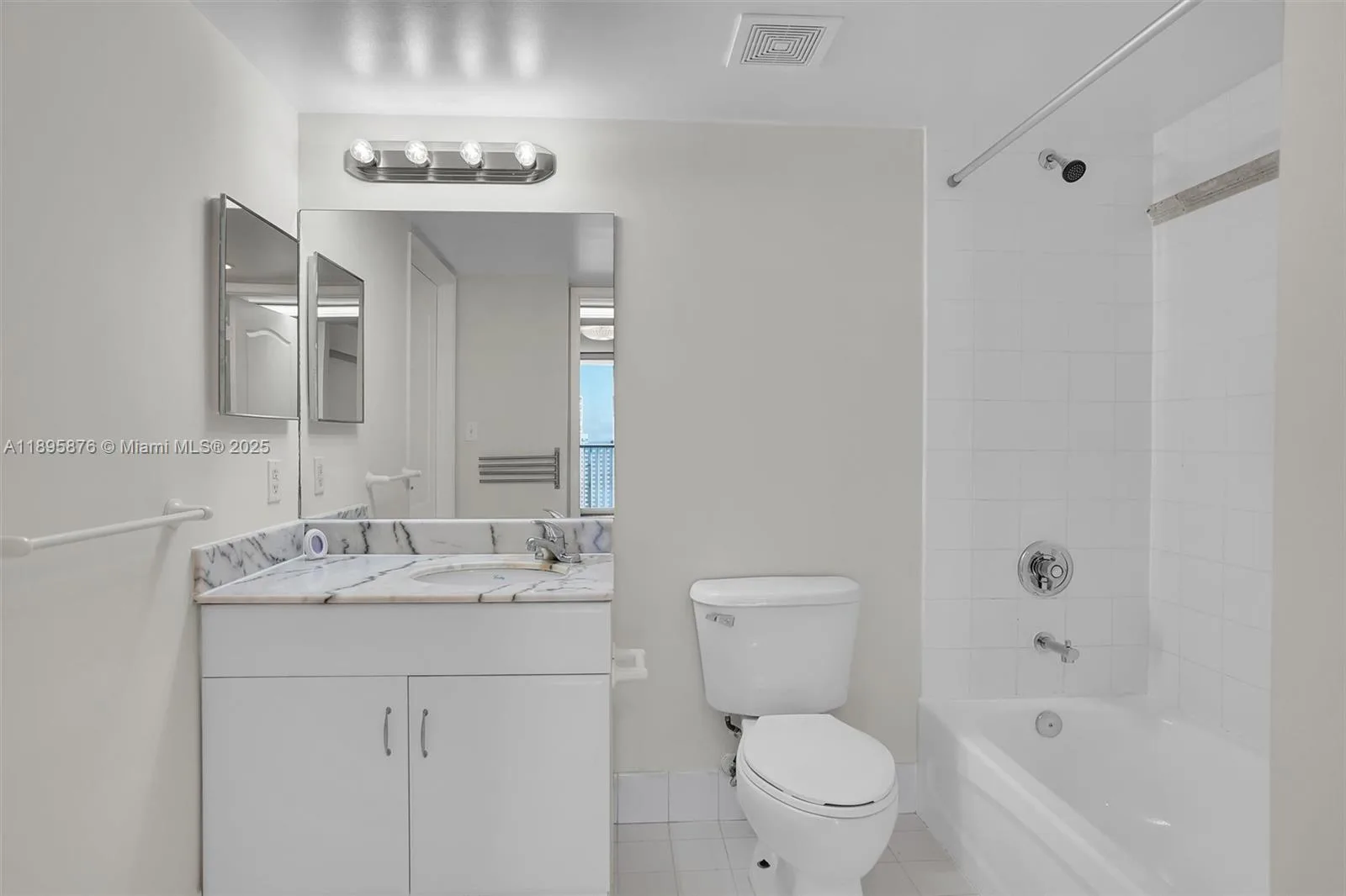 1200 Brickell Bay Dr # 2821, Miami, FL 33131 photo 12