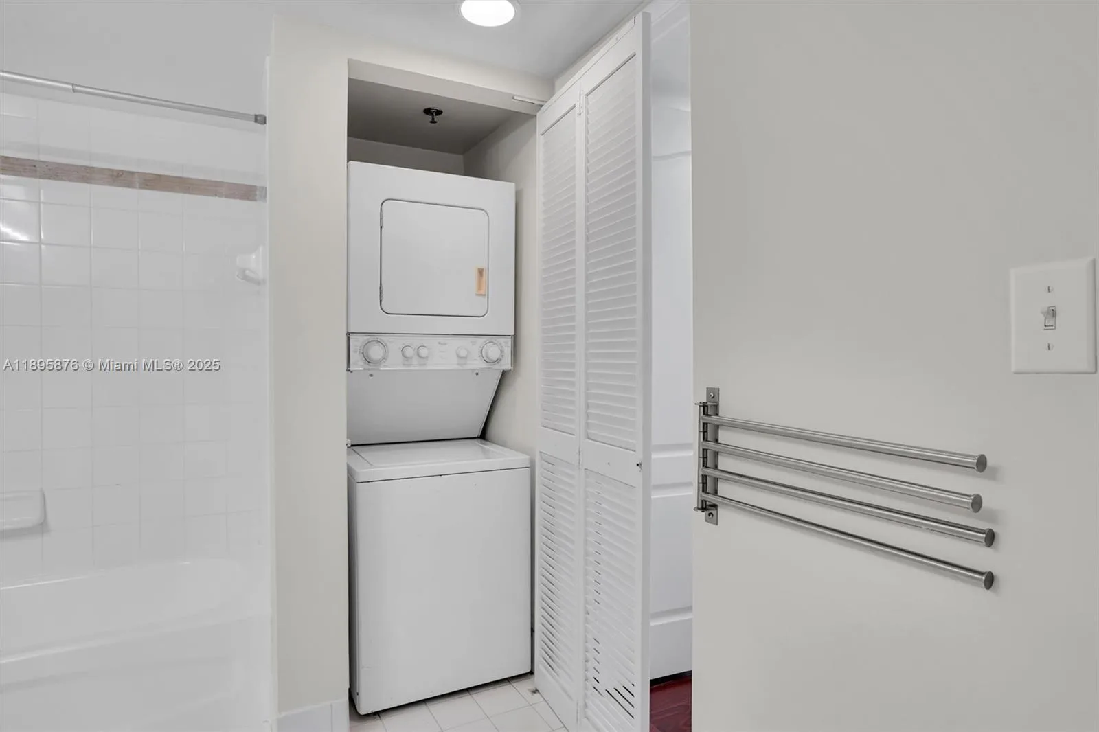 1200 Brickell Bay Dr # 2821, Miami, FL 33131 photo 13