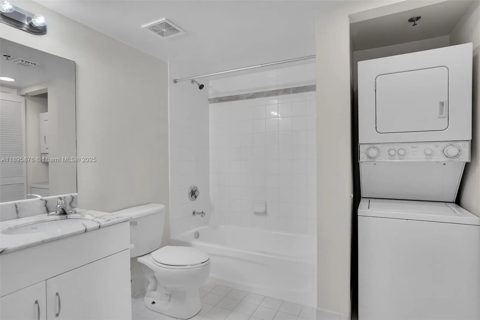 1200 Brickell Bay Dr # 2821, Miami, FL 33131 photo 7