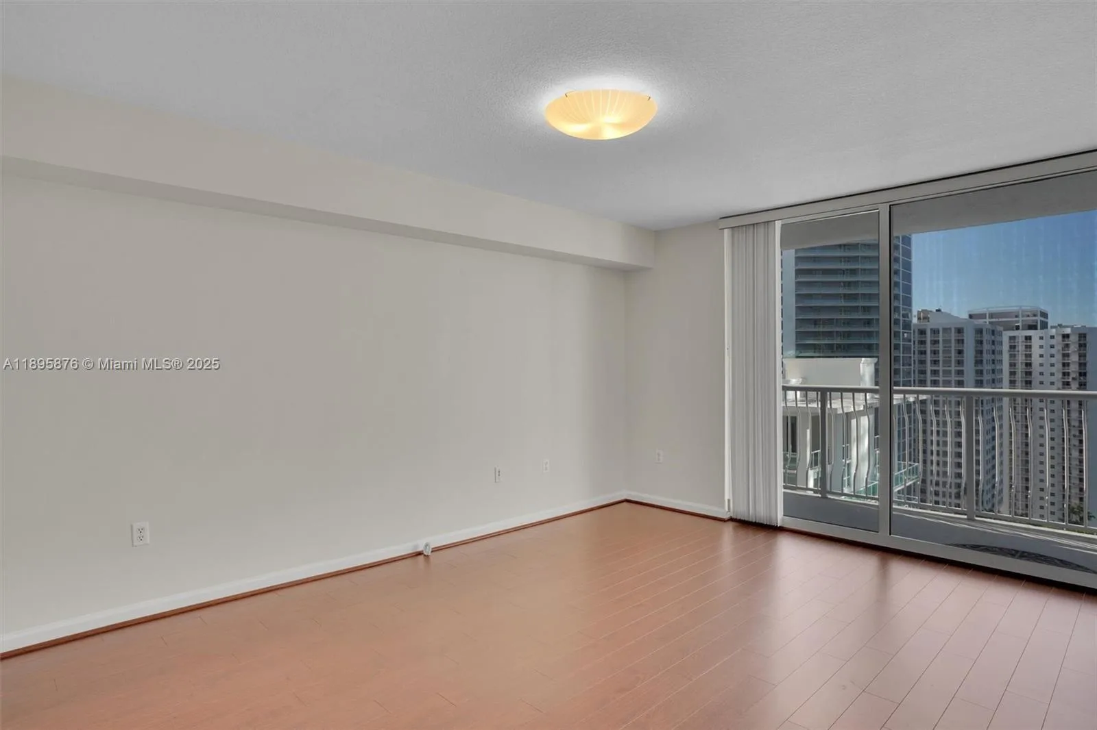 1200 Brickell Bay Dr # 2821, Miami, FL 33131 photo 8