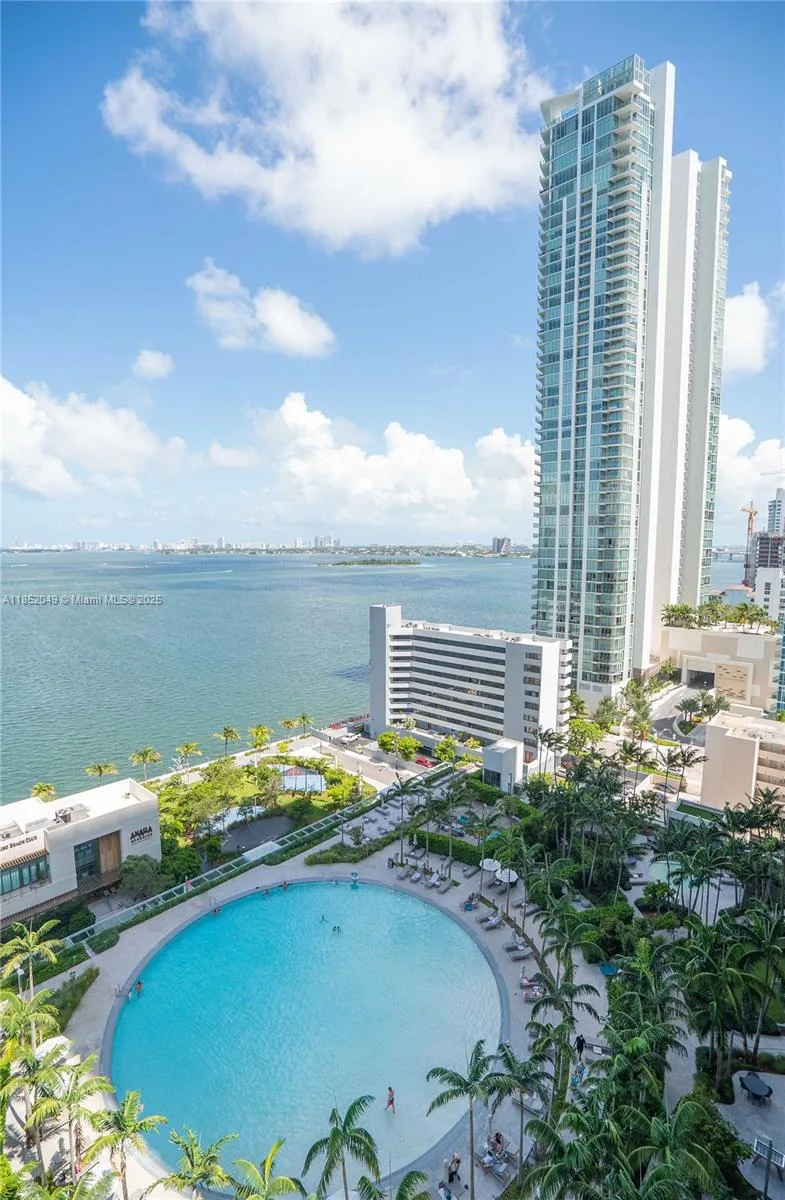 650 NE 32nd St # 1701, Miami, FL 33137