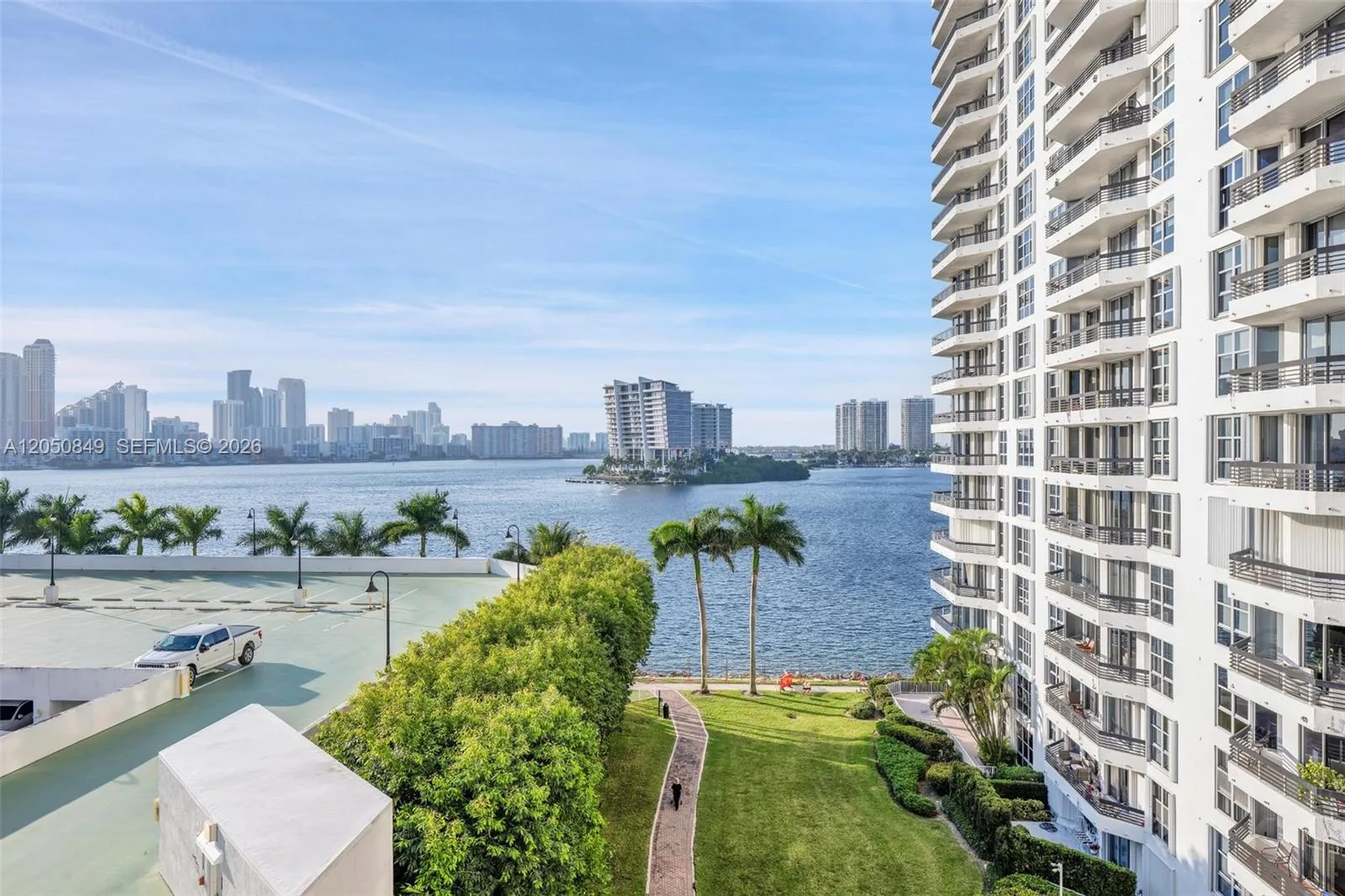 3530 Mystic Pointe Dr # 710, Aventura, FL 33180 photo 4