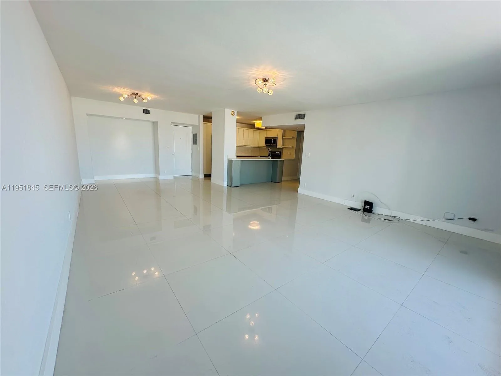 100 Bayview Dr # 1528, Sunny Isles Beach, FL 33160 photo 2
