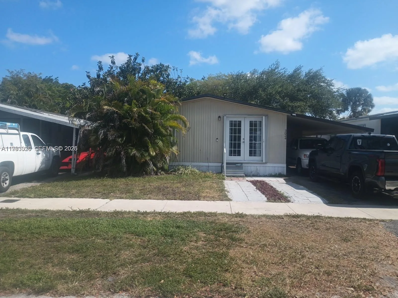 3024 SW 51st St, Dania Beach, FL 33312