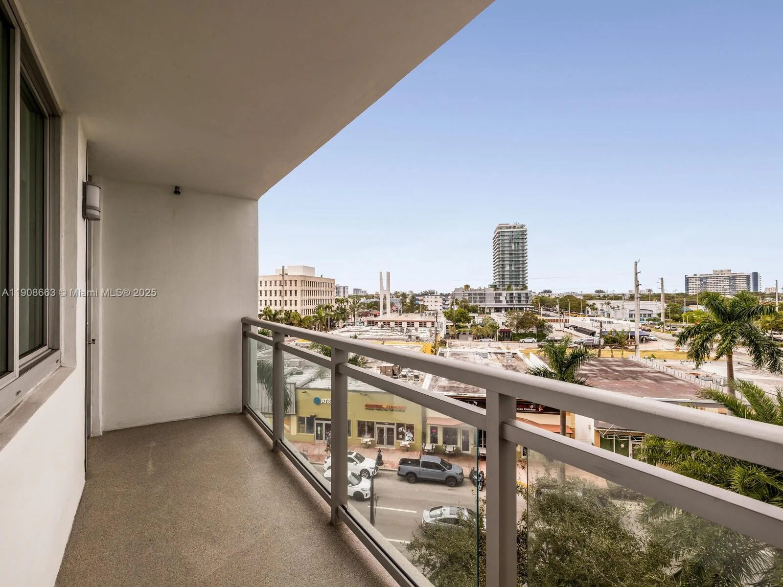 7135 Collins Ave # 523, Miami Beach, FL 33141 photo 11