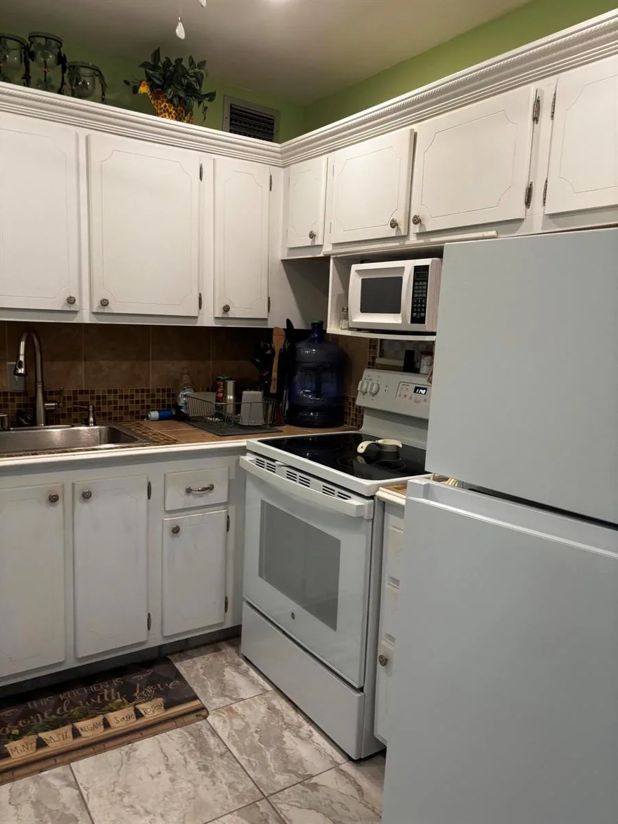 310 CHATHAM O # 310, West Palm Beach, FL 33417 photo 10