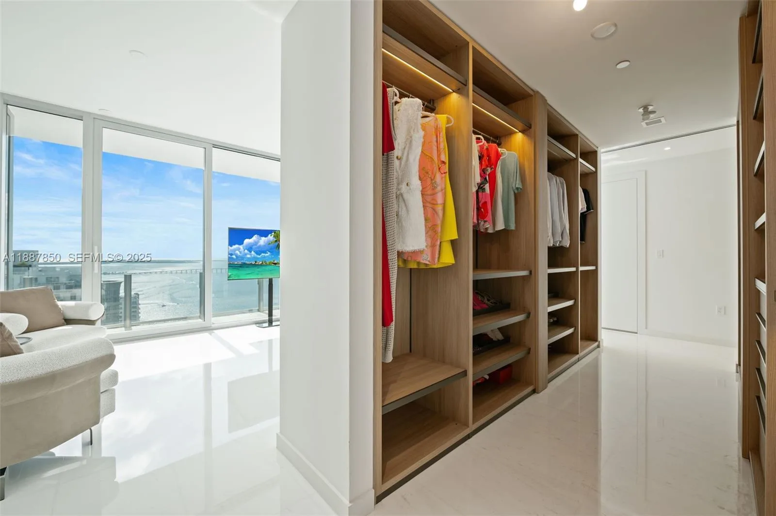 300 Biscayne Blvd Way # 3701, Miami, FL 33131 photo 13