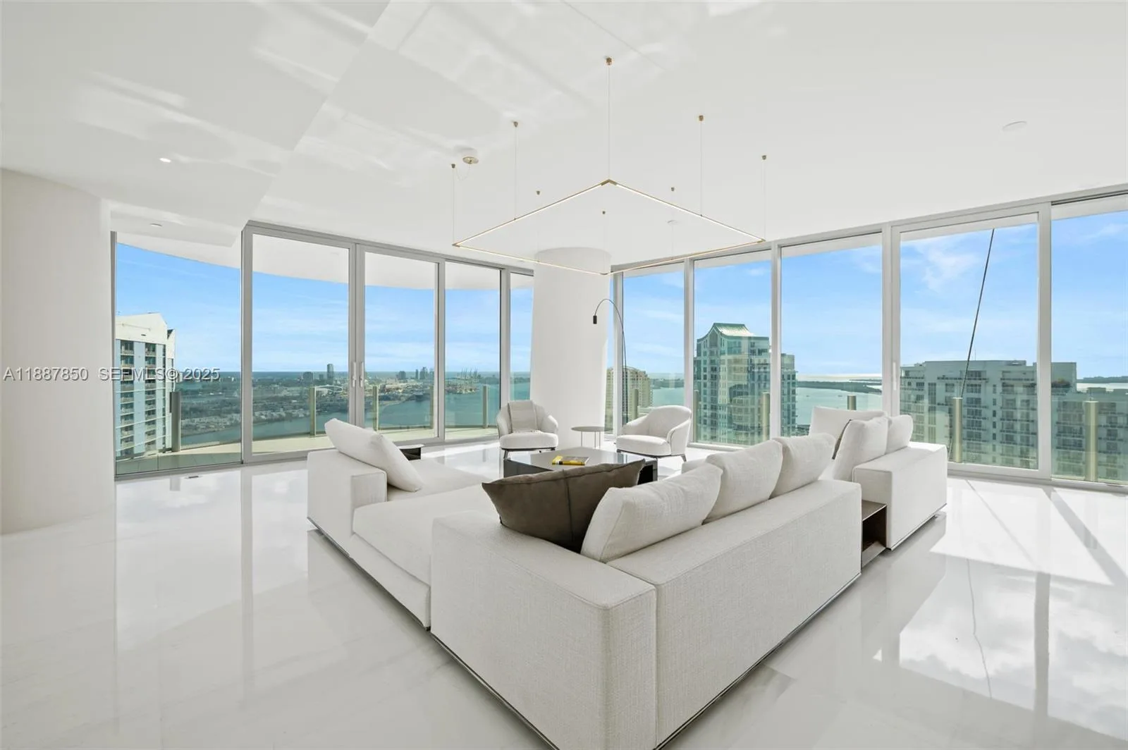 300 Biscayne Blvd Way # 3701, Miami, FL 33131 photo 5