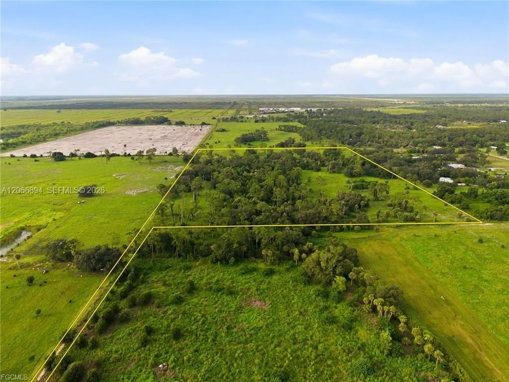 3291 Fort Denaud Rd, La Belle, FL 33935