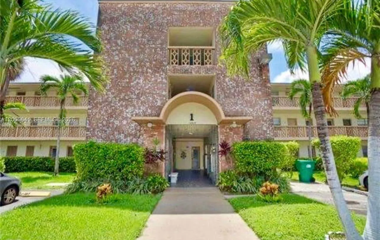 16900 NE 14 # 109, Miami, FL 33162