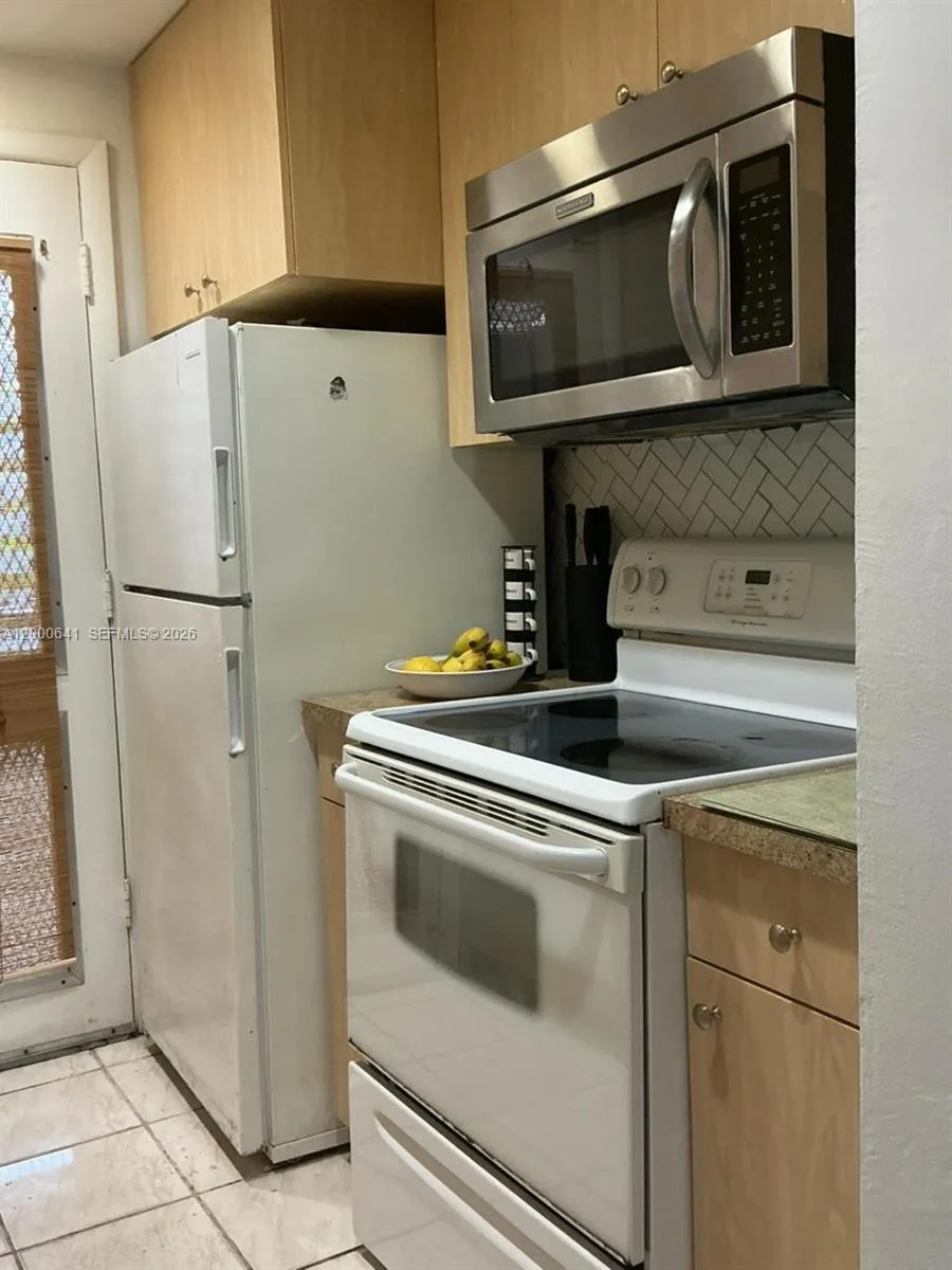 16900 NE 14 # 109, Miami, FL 33162 photo 13