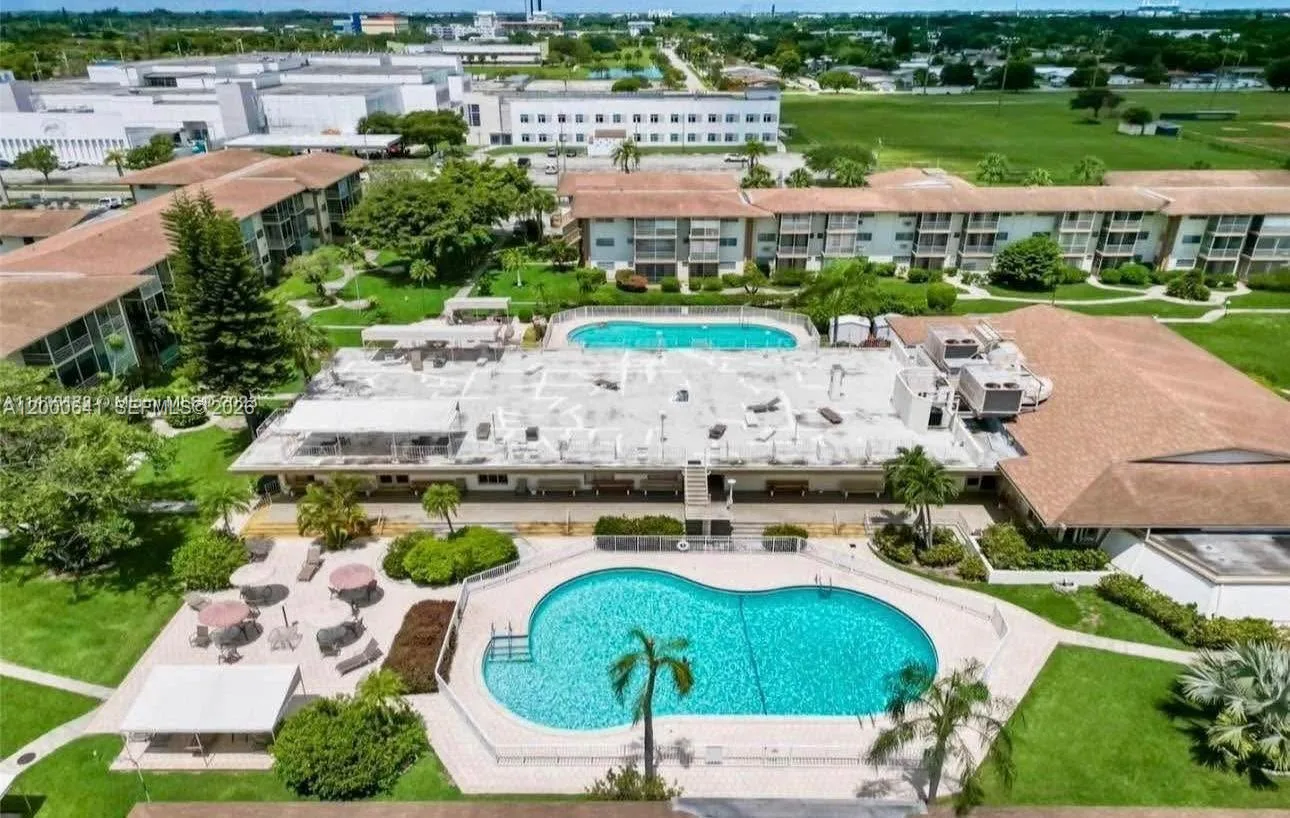 16900 NE 14 # 109, Miami, FL 33162 photo 2
