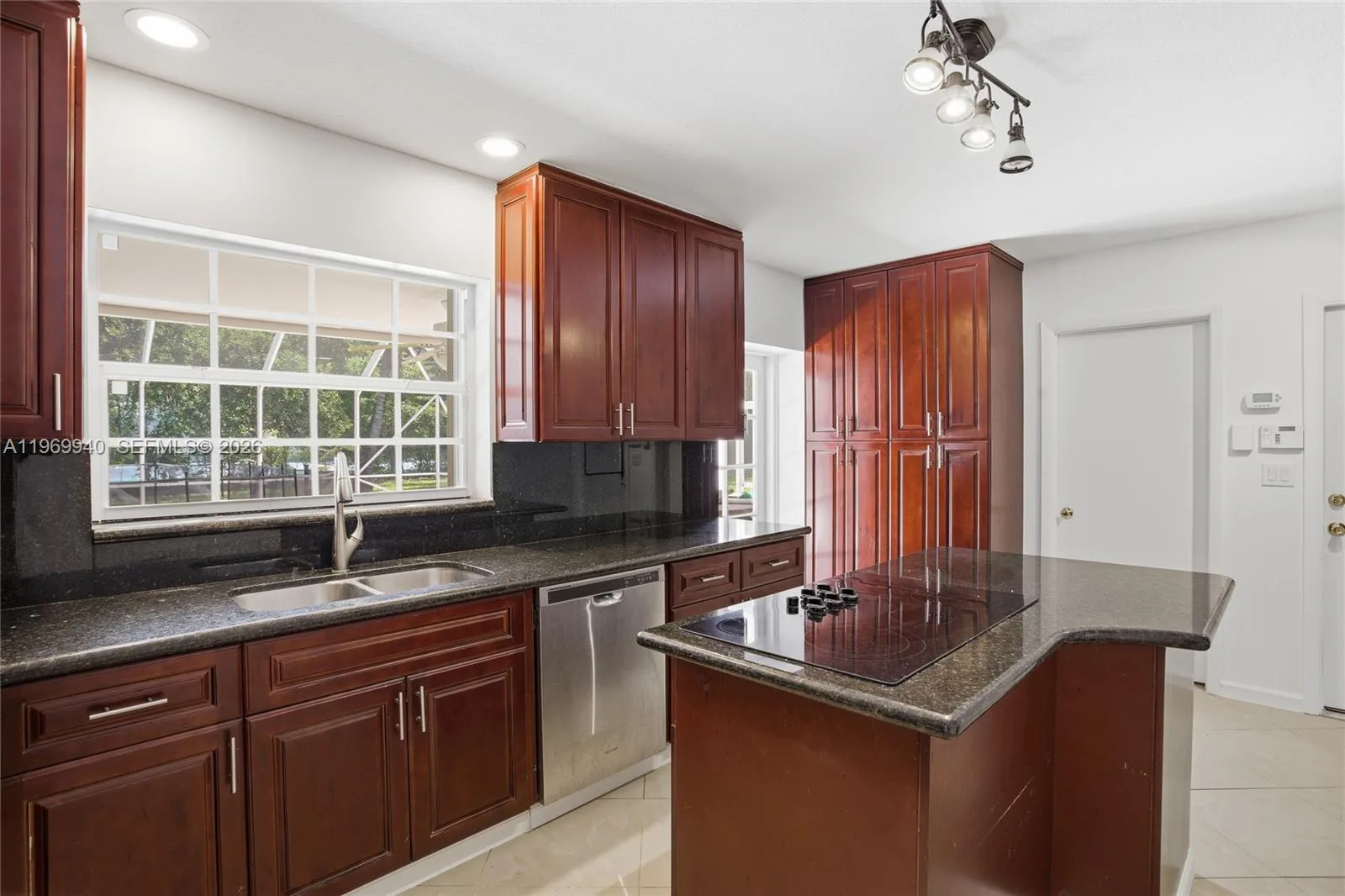 14721 SW 67th Ave, Coral Gables, FL 33158 photo 13