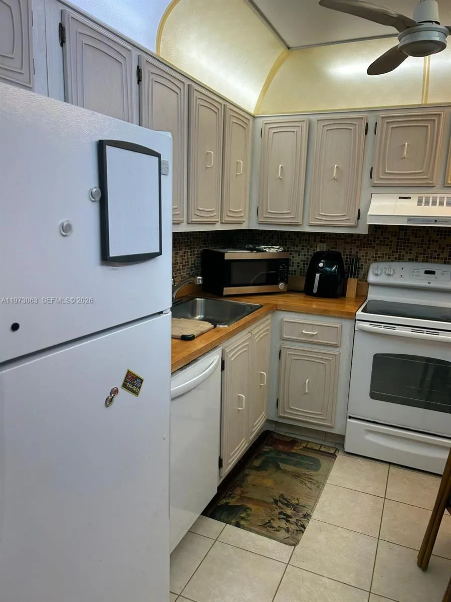 3821 Environ Blvd # 202, Lauderhill, FL 33319 photo 6