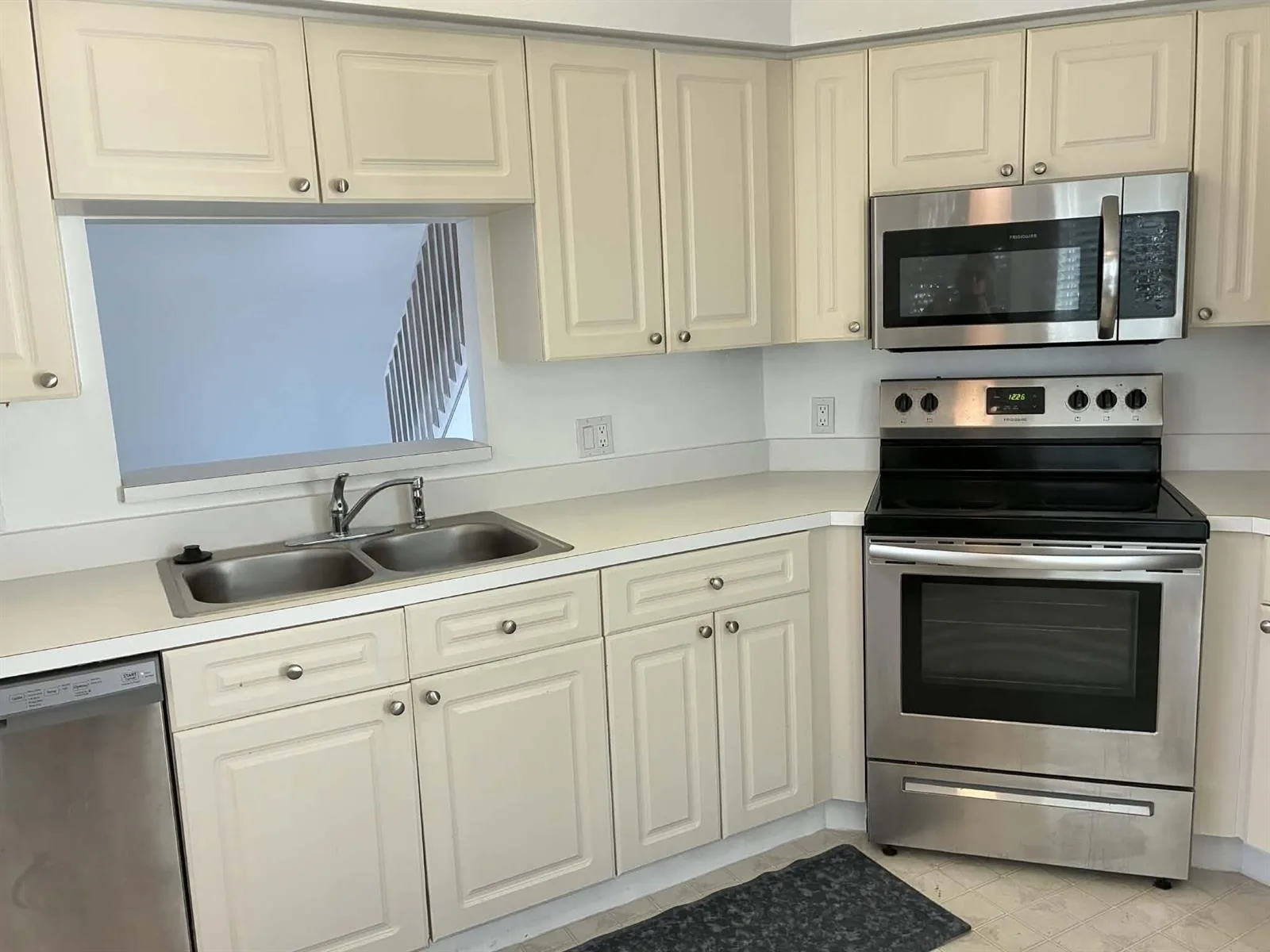1930 Westminster Circle # 2, Vero Beach, FL 32966 photo 4