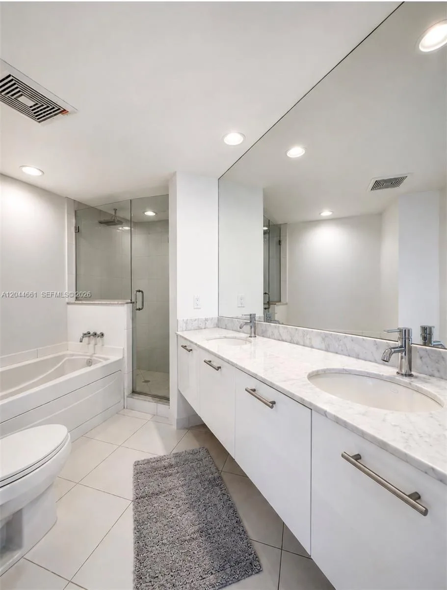55 SE 6th St # 2802, Miami, FL 33131 photo 8
