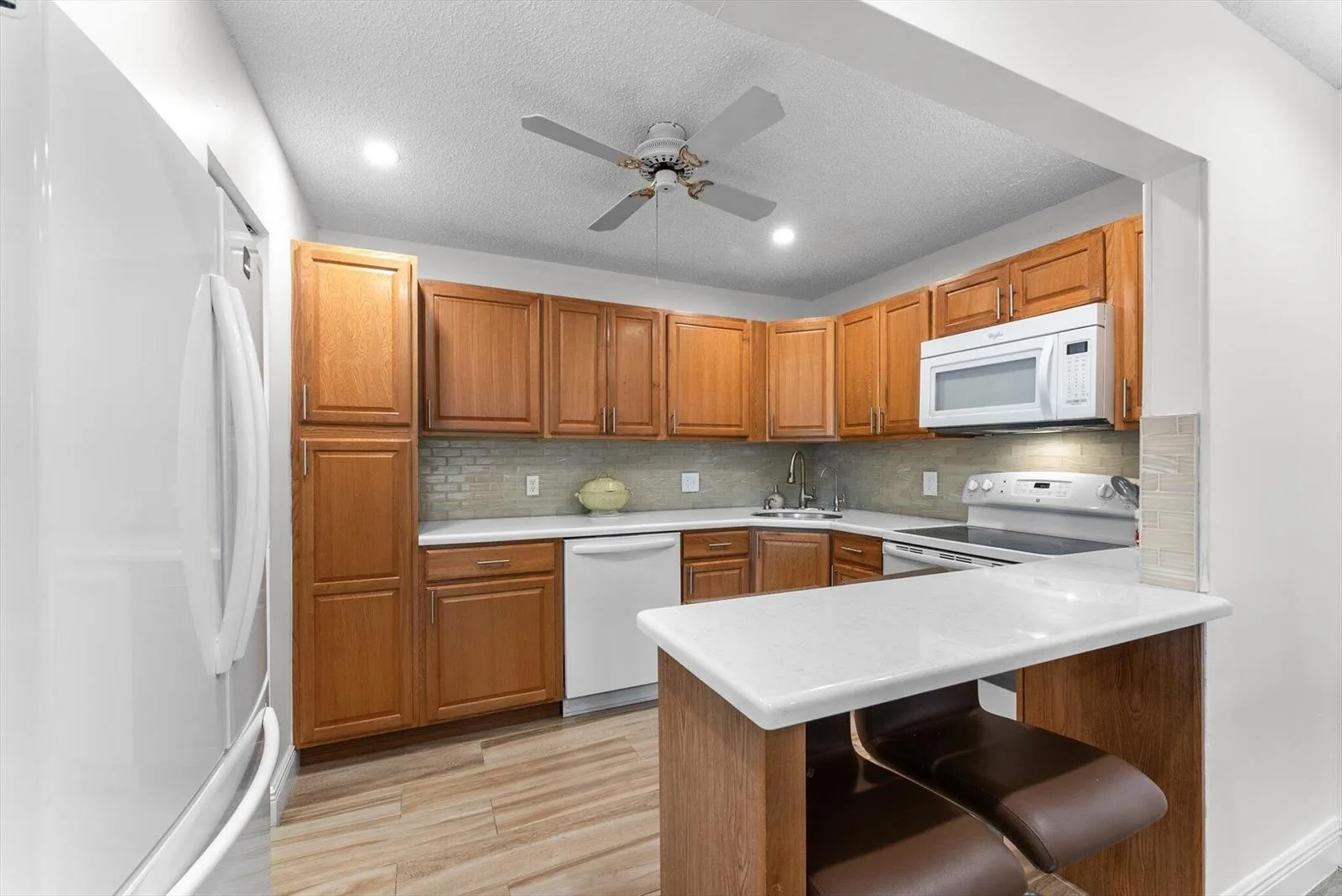 421 Pine Glen Lane # A2, FL 33463 photo 2