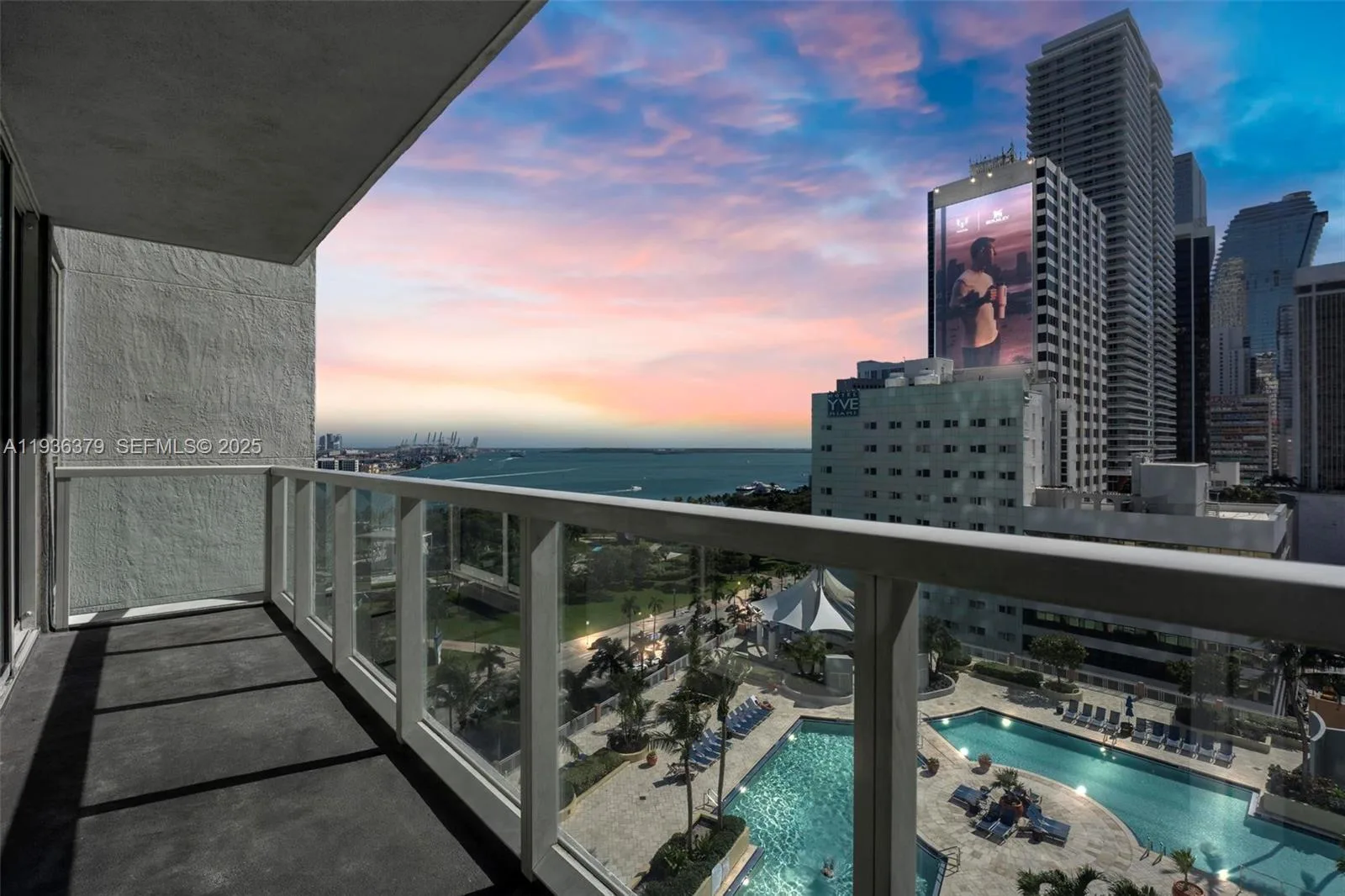 244 Biscayne Blvd # 1505, Miami, FL 33132