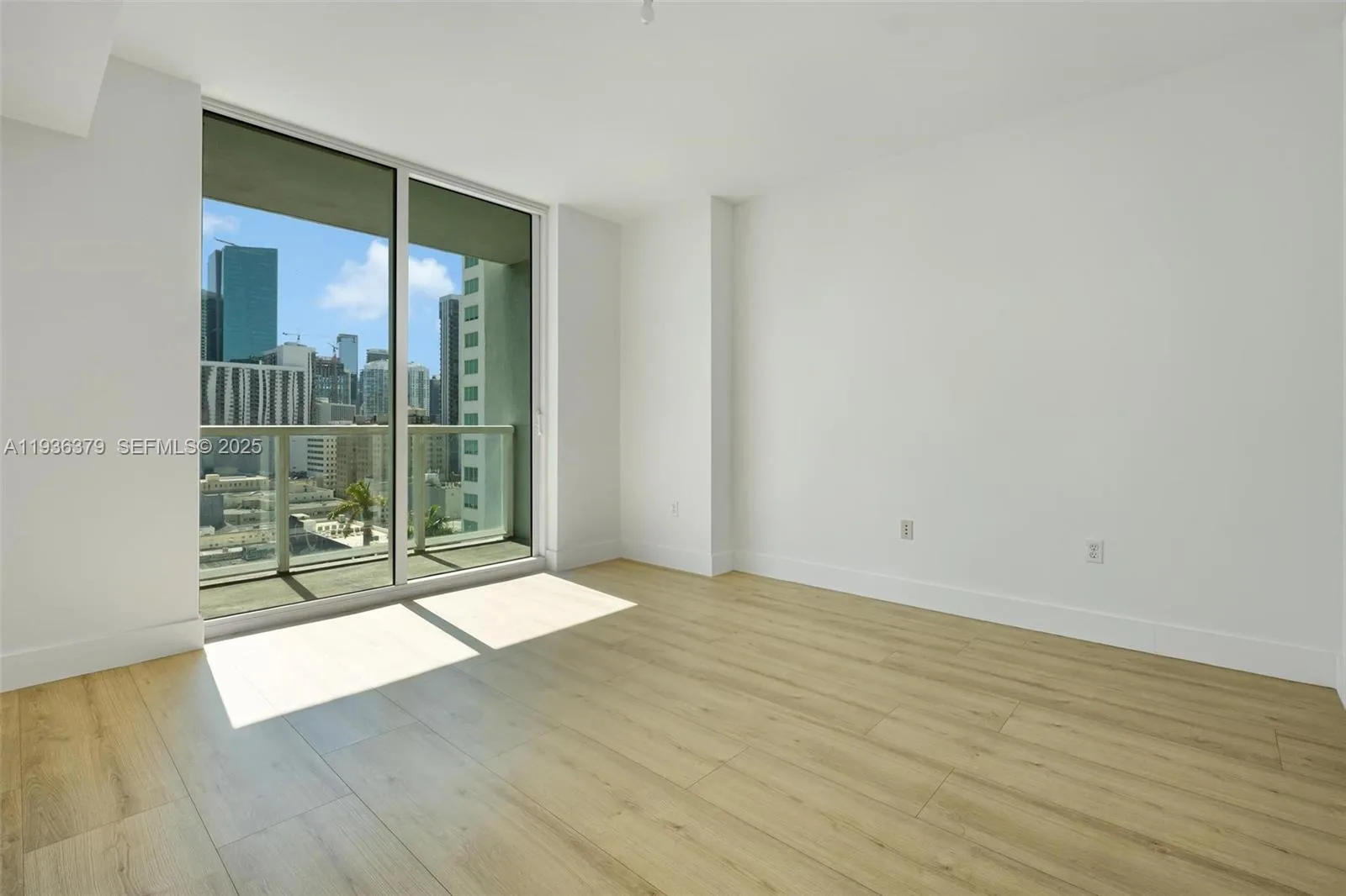 244 Biscayne Blvd # 1505, Miami, FL 33132 photo 10