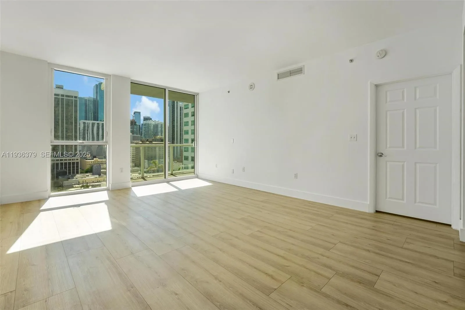 244 Biscayne Blvd # 1505, Miami, FL 33132 photo 6