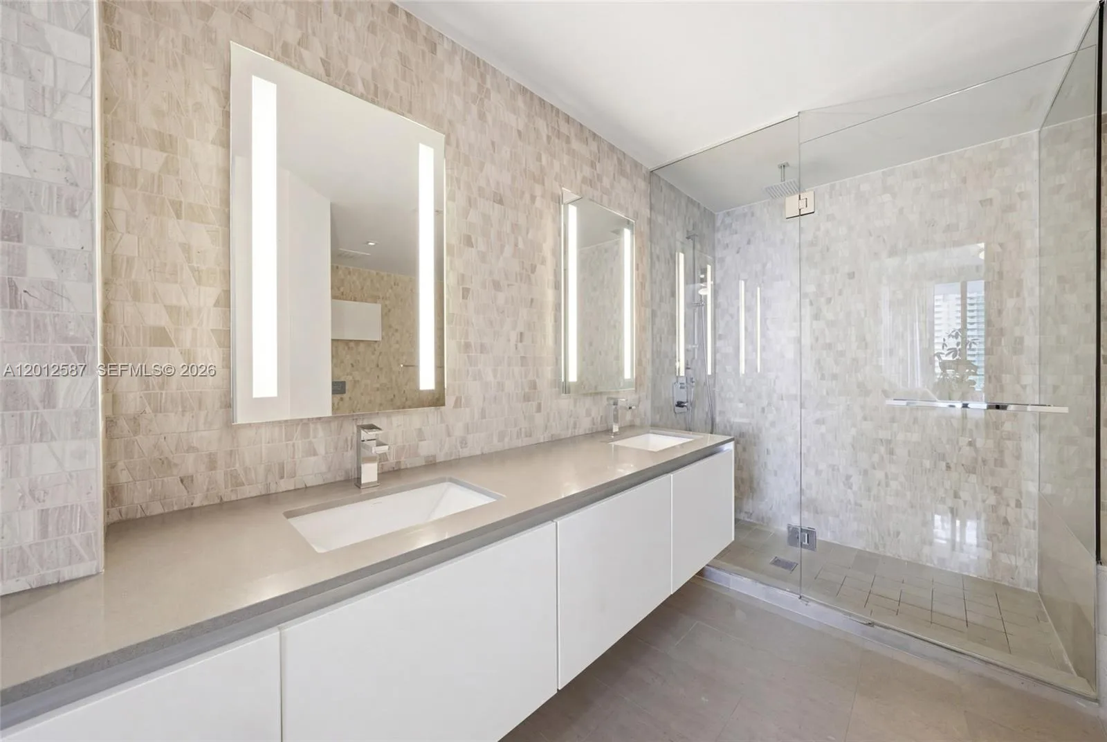 68 SE 6th St # 1904, Miami, FL 33131 photo 12