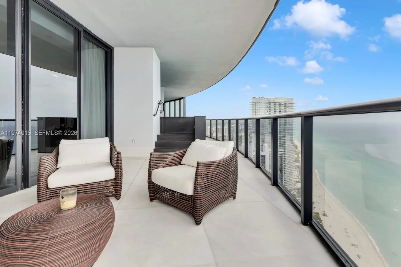 18555 Collins Ave # 4605, Sunny Isles Beach, FL 33160 photo 2
