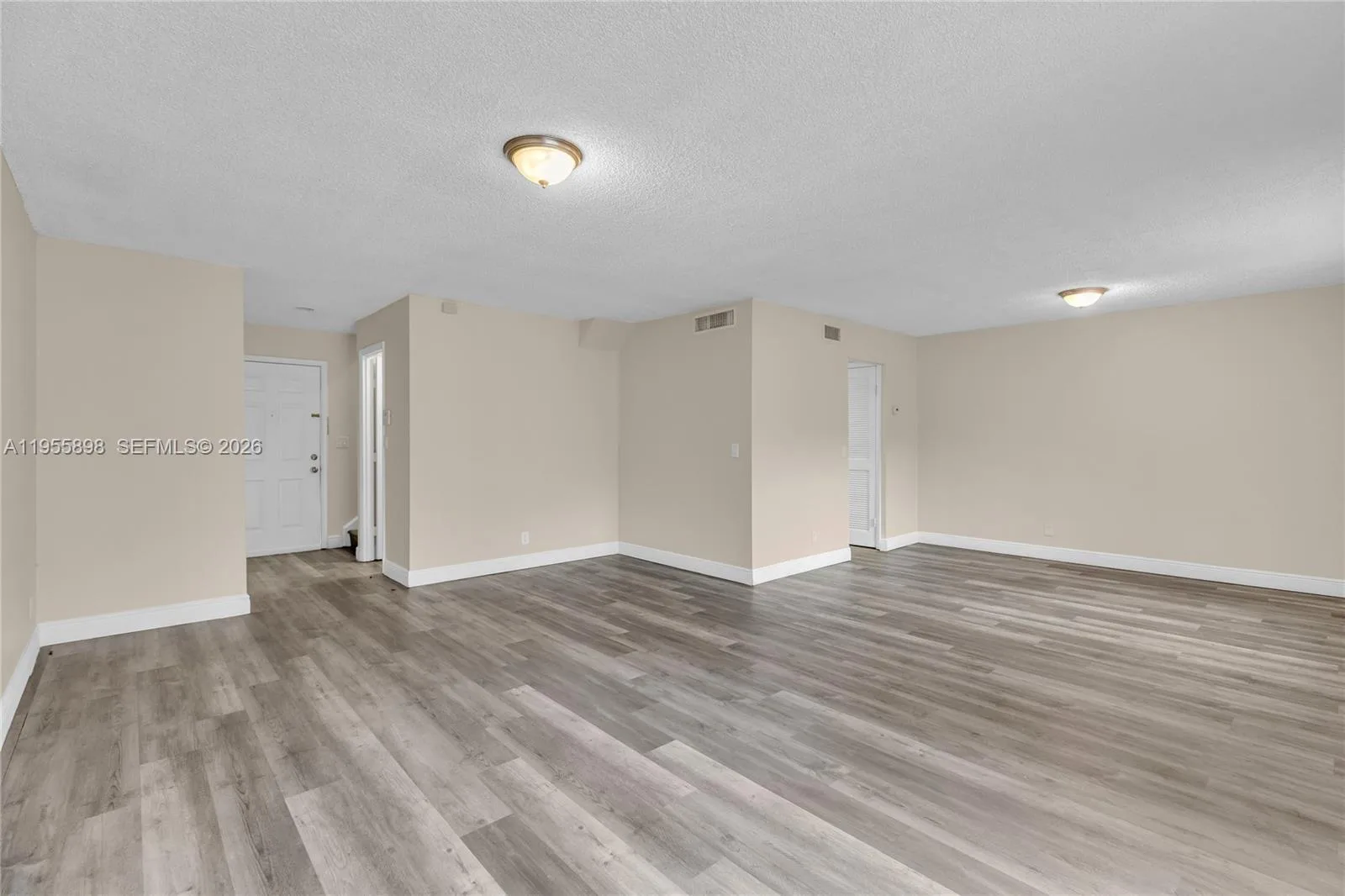 17901 NW 68th Ave # T206, Hialeah, FL 33015 photo 3