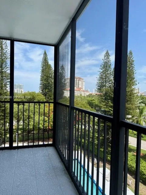 20100 W Country Club Dr # 608, Aventura, FL 33180 photo 12