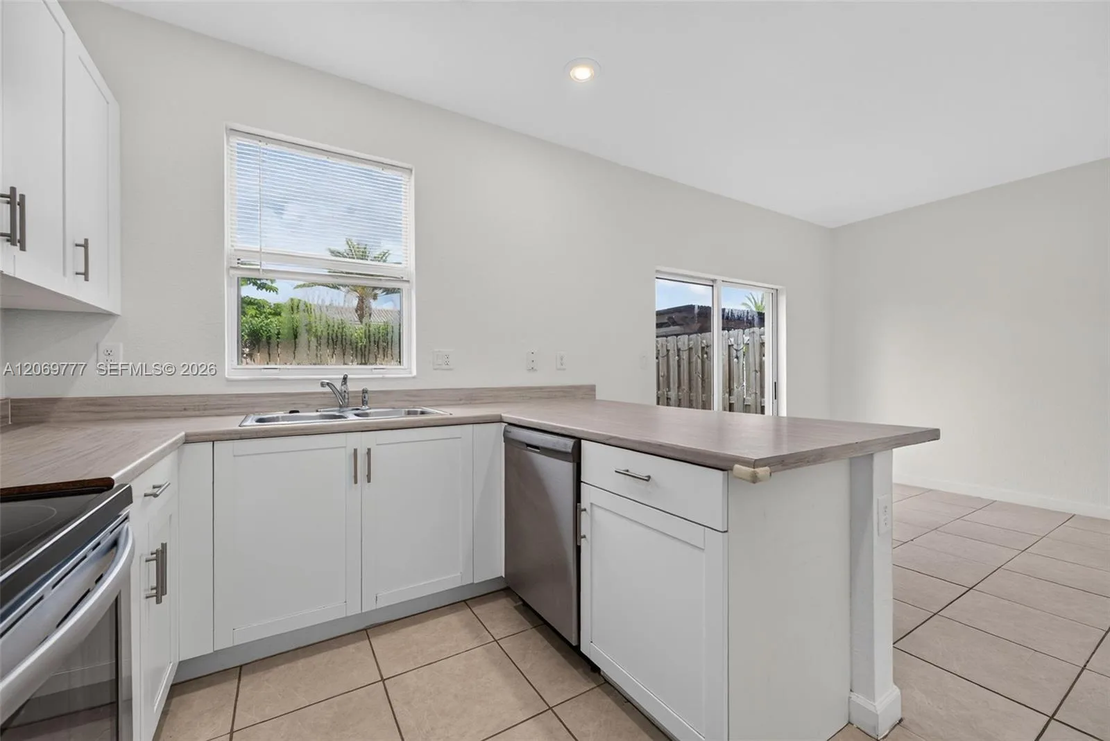 1586 SE 27th Ter # 1586, Homestead, FL 33035 photo 8