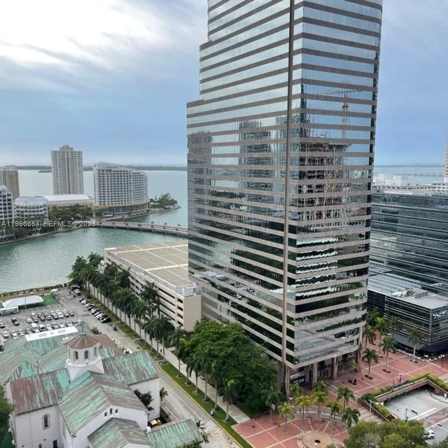 500 Brickell Ave # 2506, Miami, FL 33131