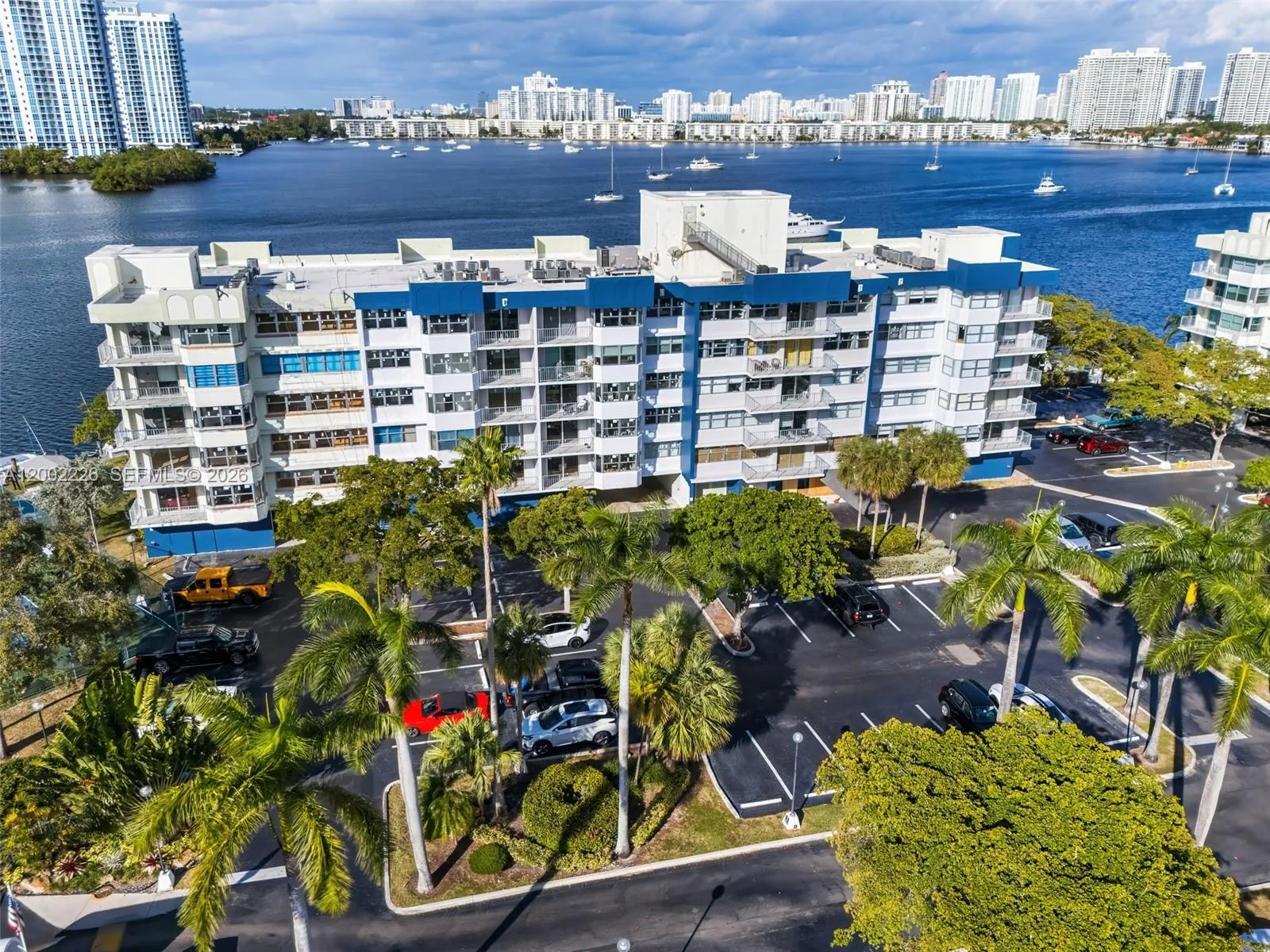 16546 NE 26th Ave # 3J, North Miami Beach, FL 33160 photo 3