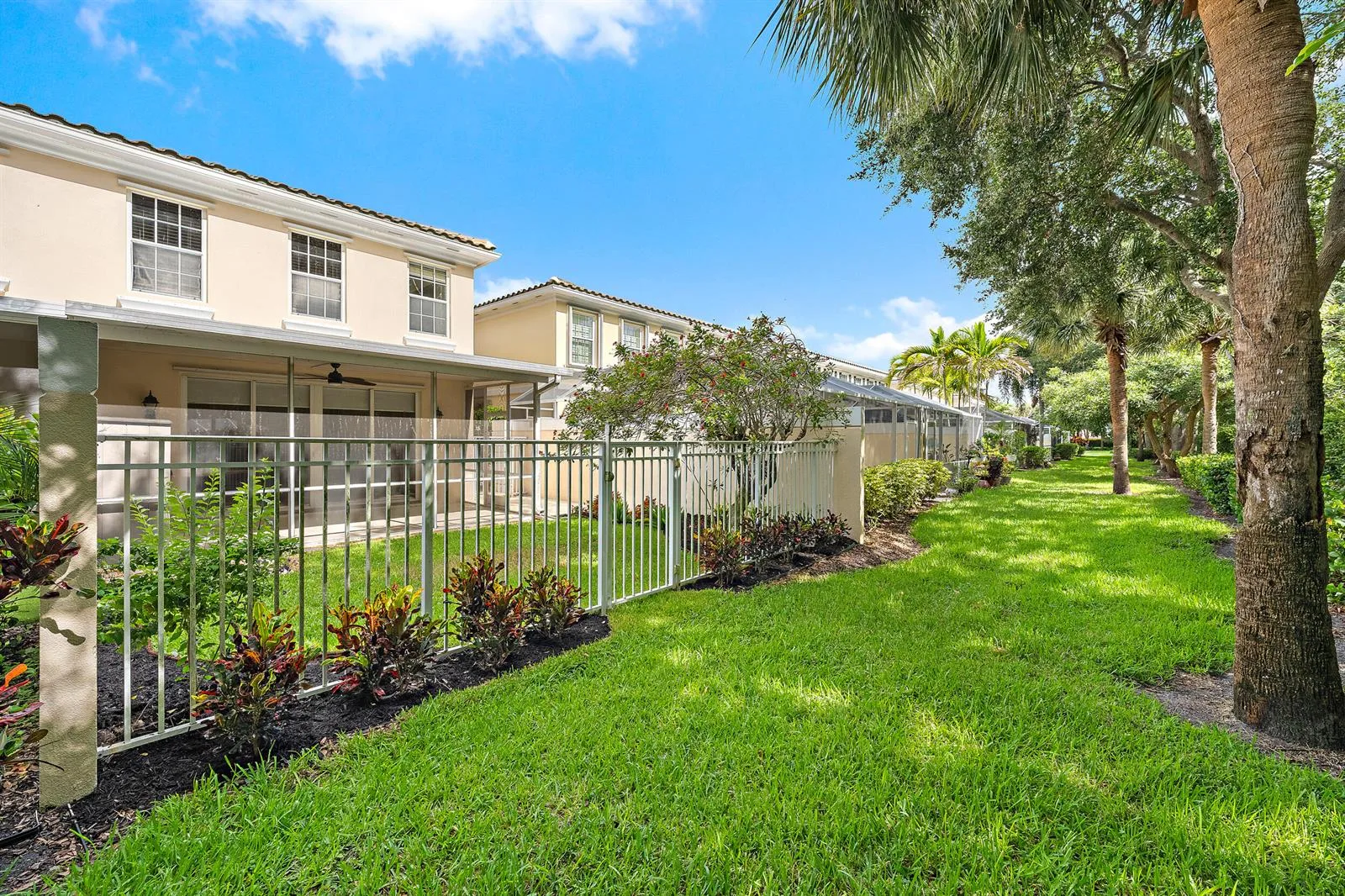 442 Capistrano Drive, Palm Beach Gardens, FL 33410 photo 10