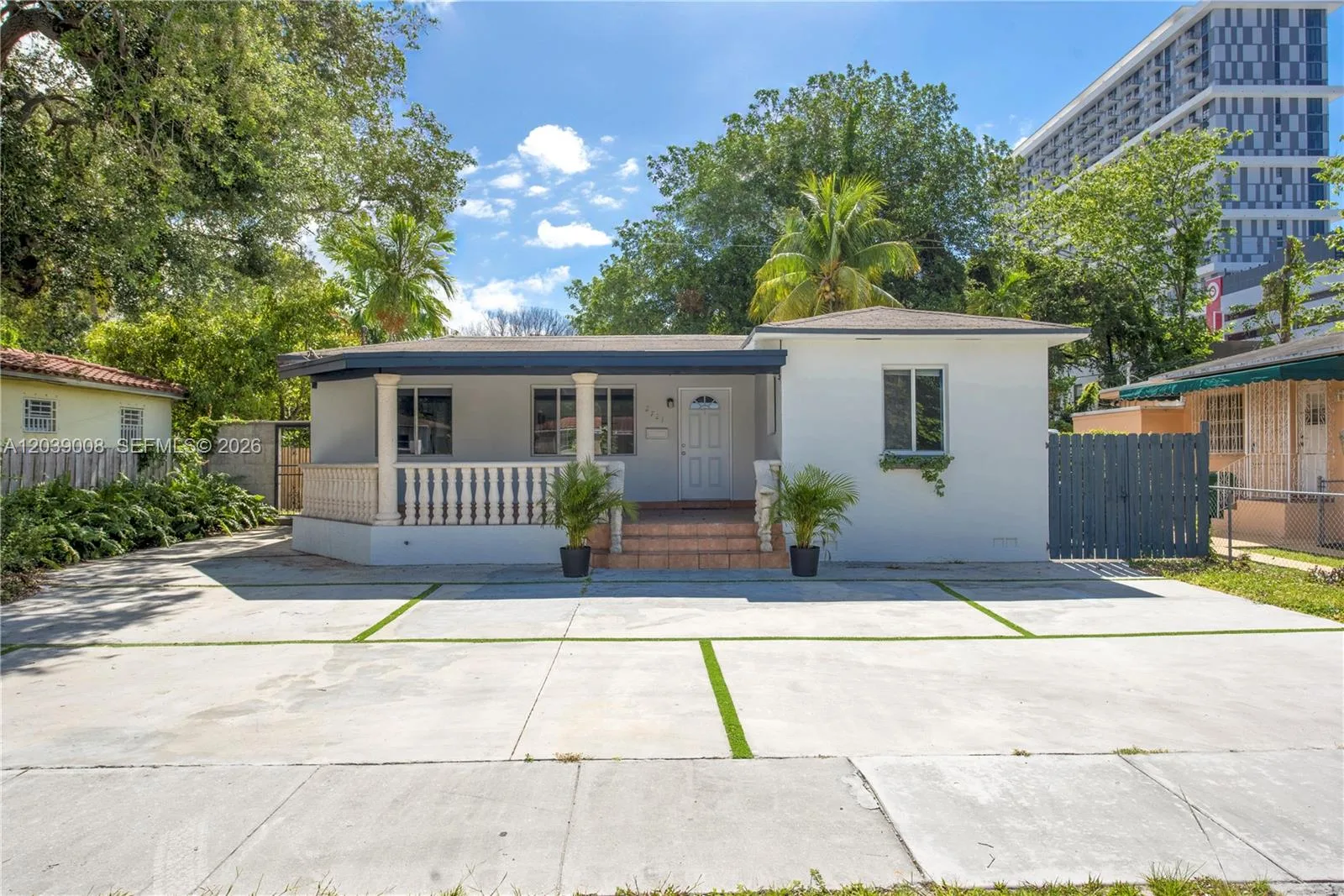 2721 SW 29th Ct, Miami, FL 33133
