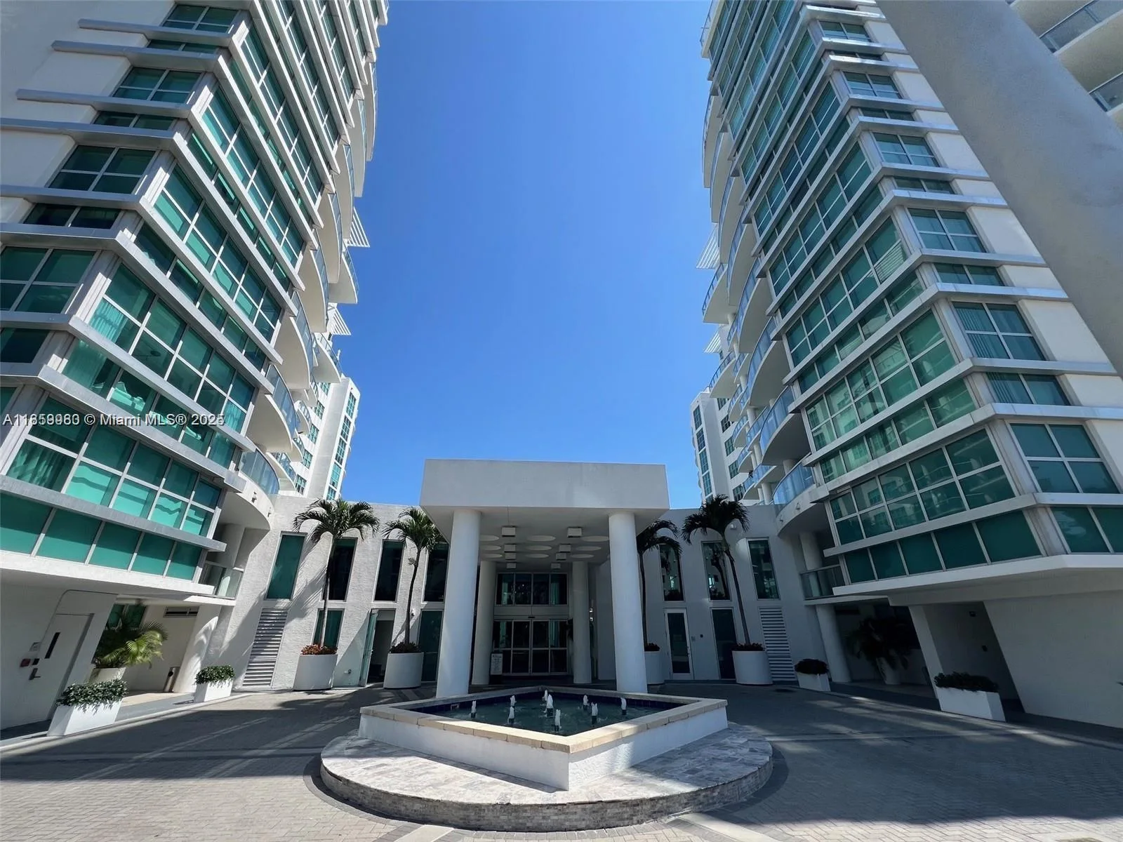 3131 NE 188th St # 1-609, Aventura, FL 33180 photo 2