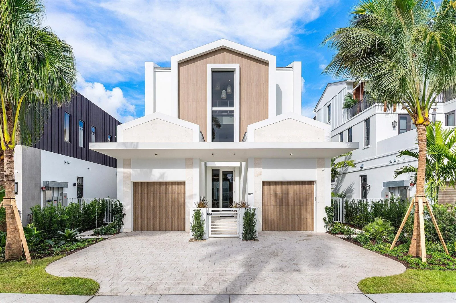 812 Palm Trail, Delray Beach, FL 33483