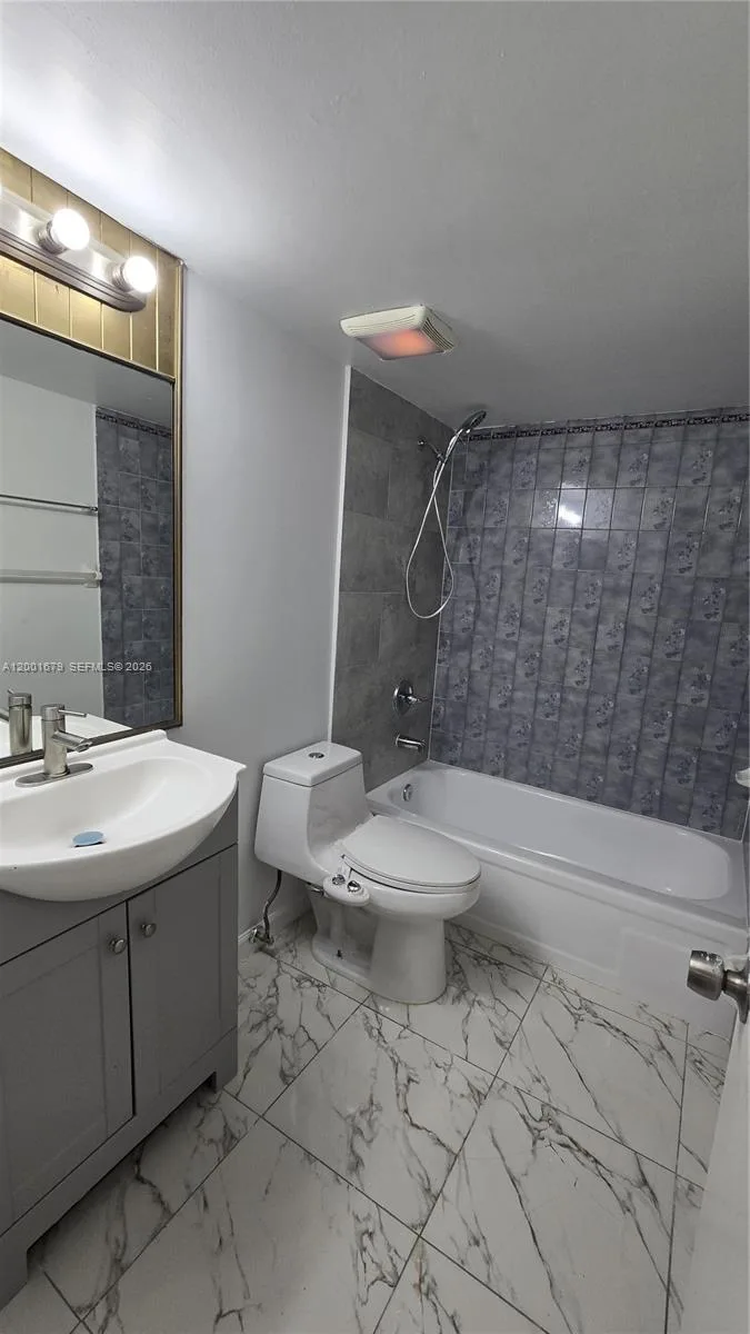 2605 W 67th Pl # 23-10, Hialeah, FL 33016 photo 10
