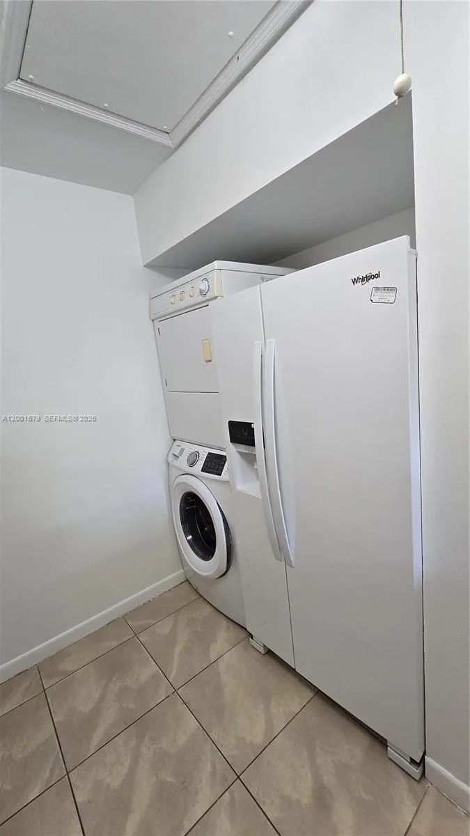 2605 W 67th Pl # 23-10, Hialeah, FL 33016 photo 13