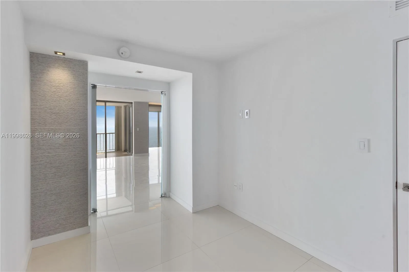 881 Ocean Dr # 18F, Key Biscayne, FL 33149 photo 6