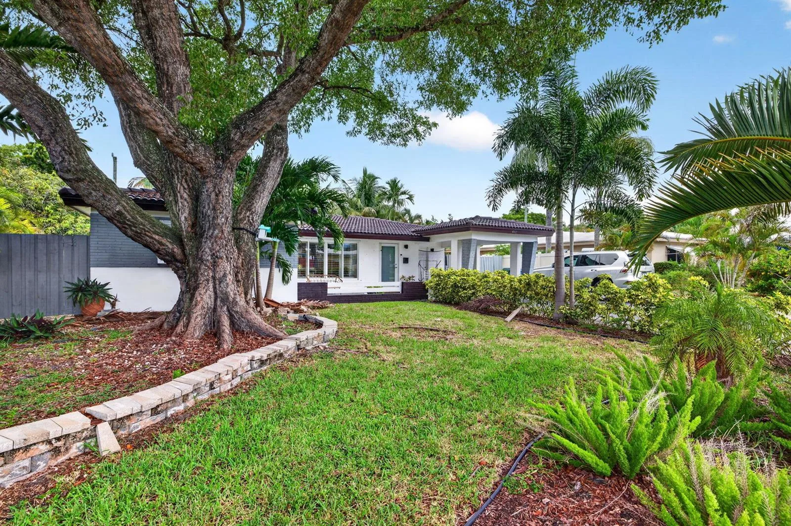 4031 NE 15TH Avenue, Oakland Park, FL 33334 photo 2