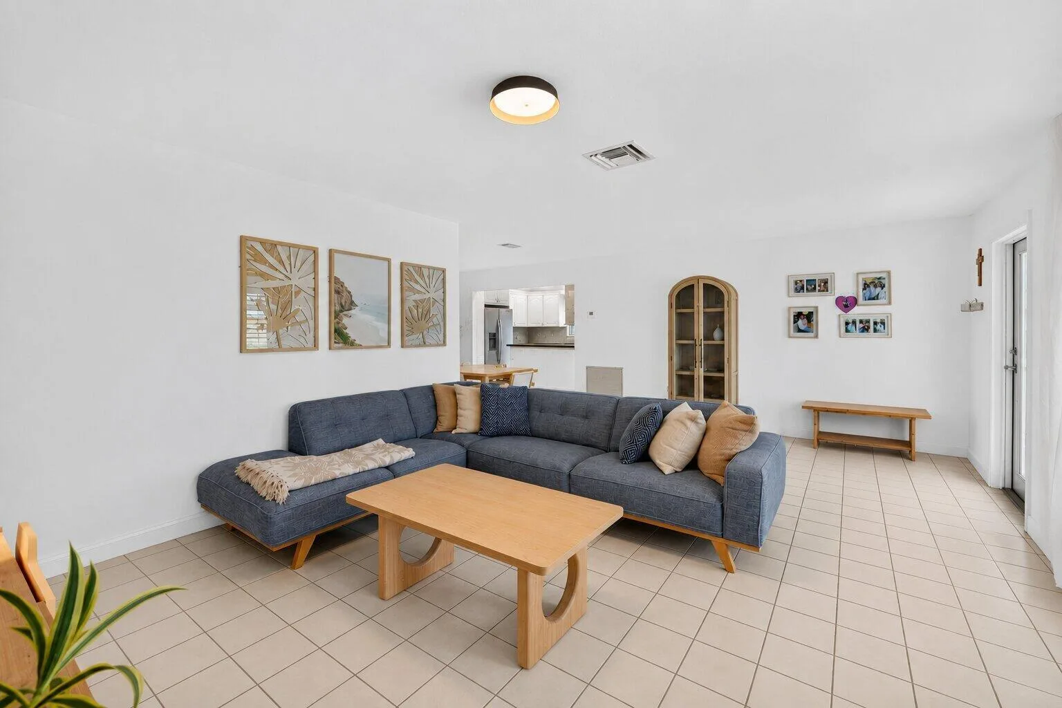 4031 NE 15TH Avenue, Oakland Park, FL 33334 photo 6