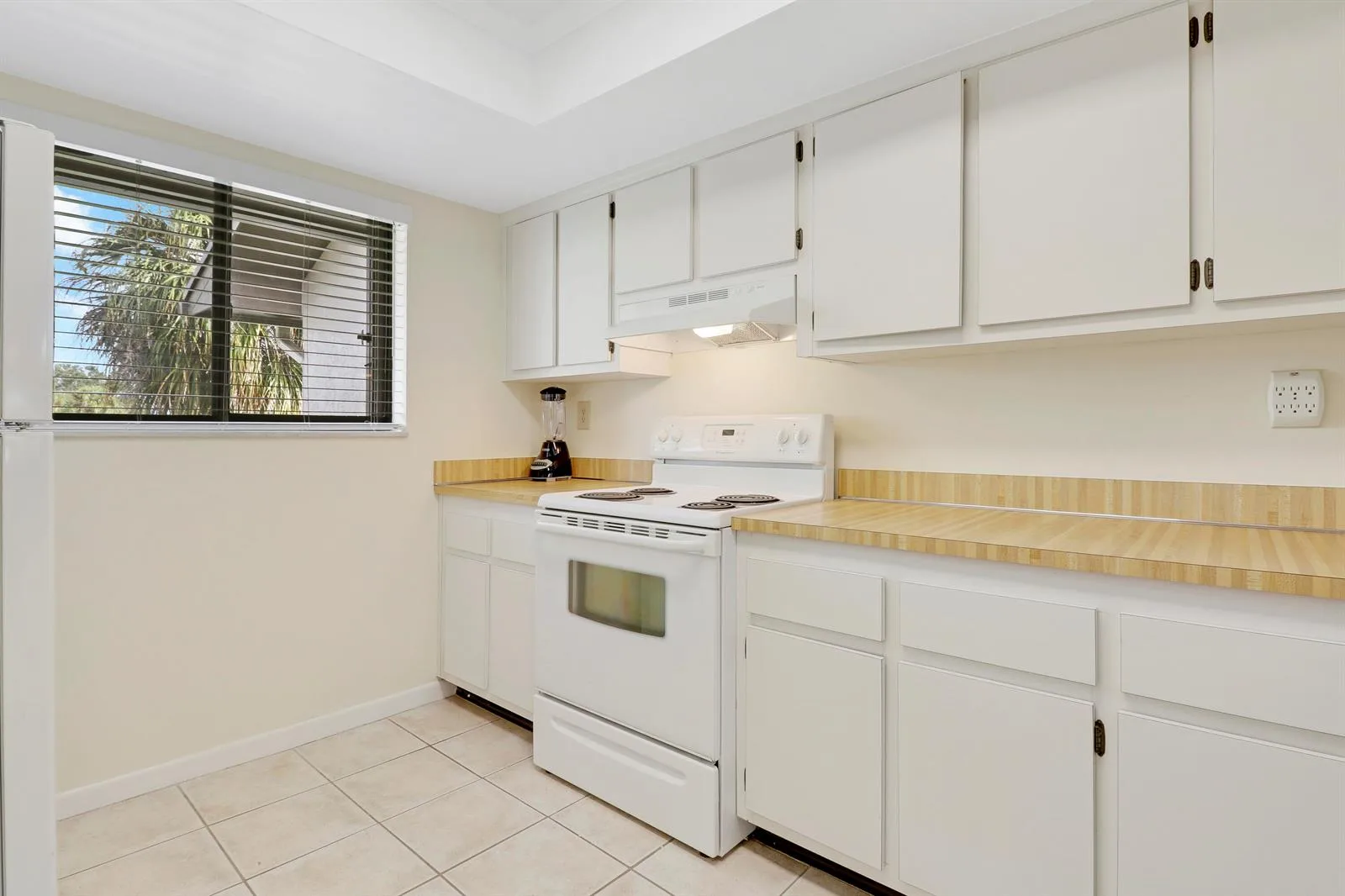 1600 NE Dixie Highway # 10-203, Jensen Beach, FL 34957 photo 7