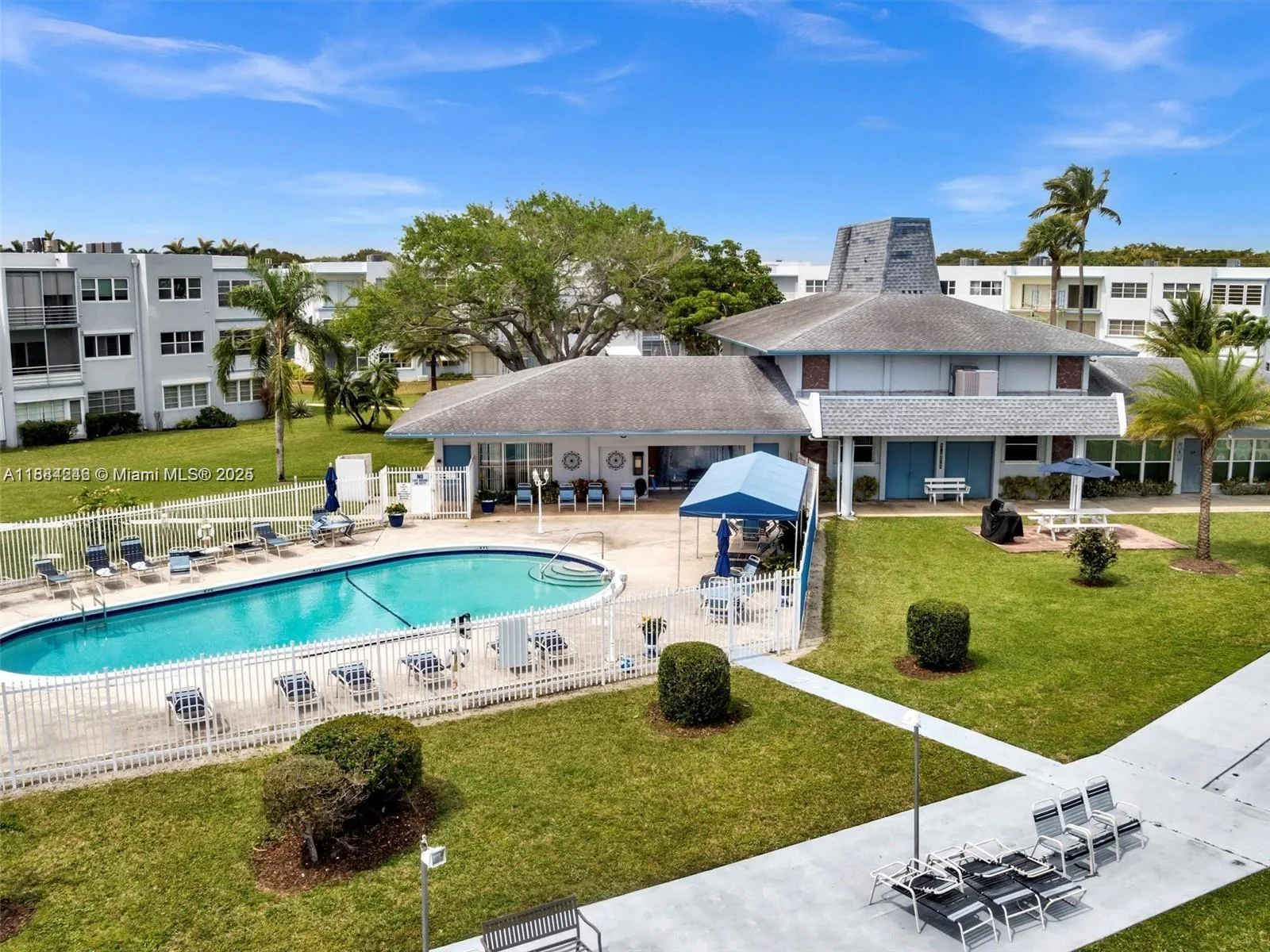 2300 Park Ln # 211, Hollywood, FL 33021 photo 5