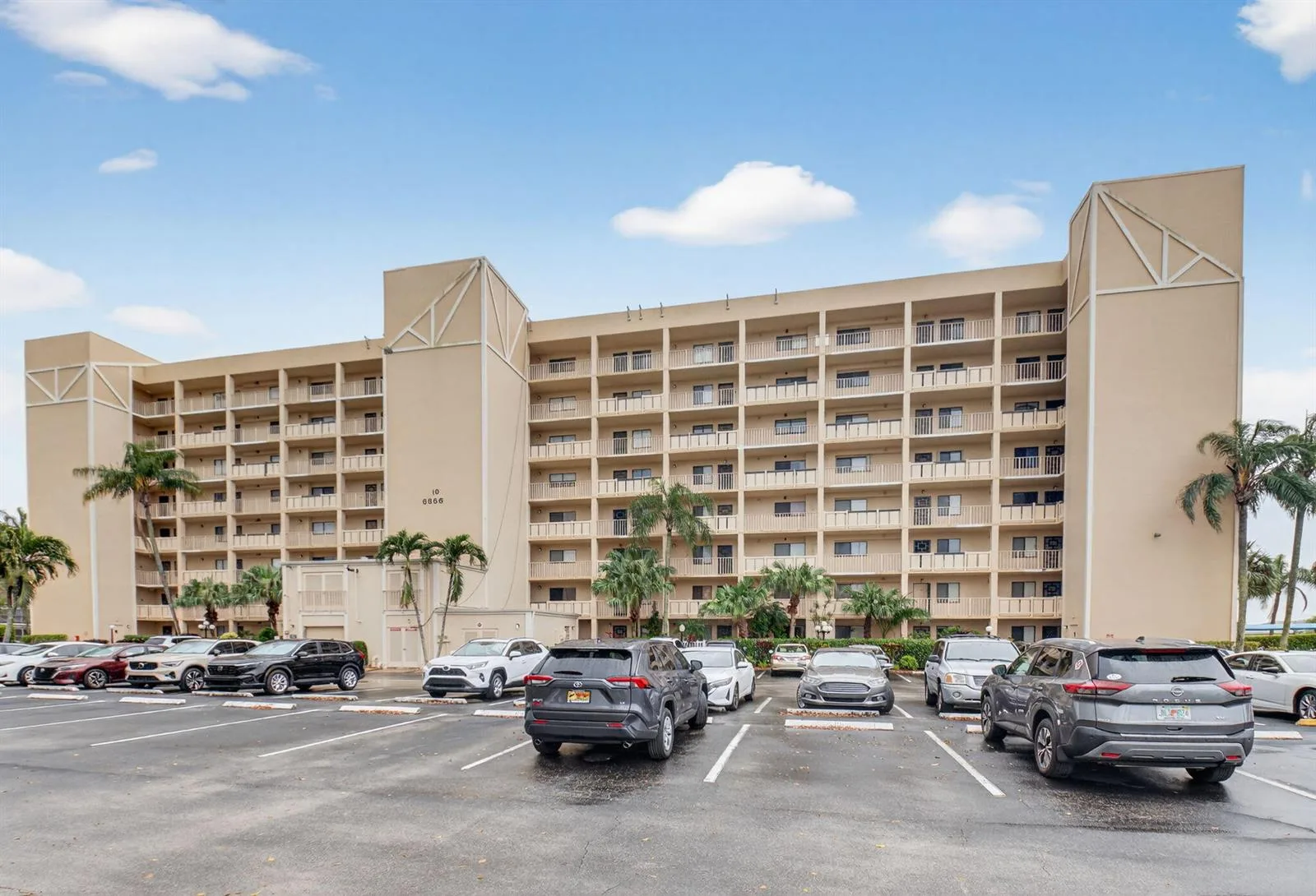 6866 Huntington Lane # 607, Delray Beach, FL 33446