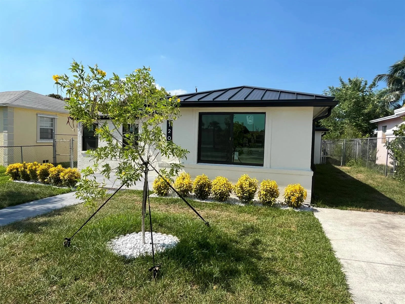 120 W 22ND Street, Riviera Beach, FL 33404 — zdjęcie 2
