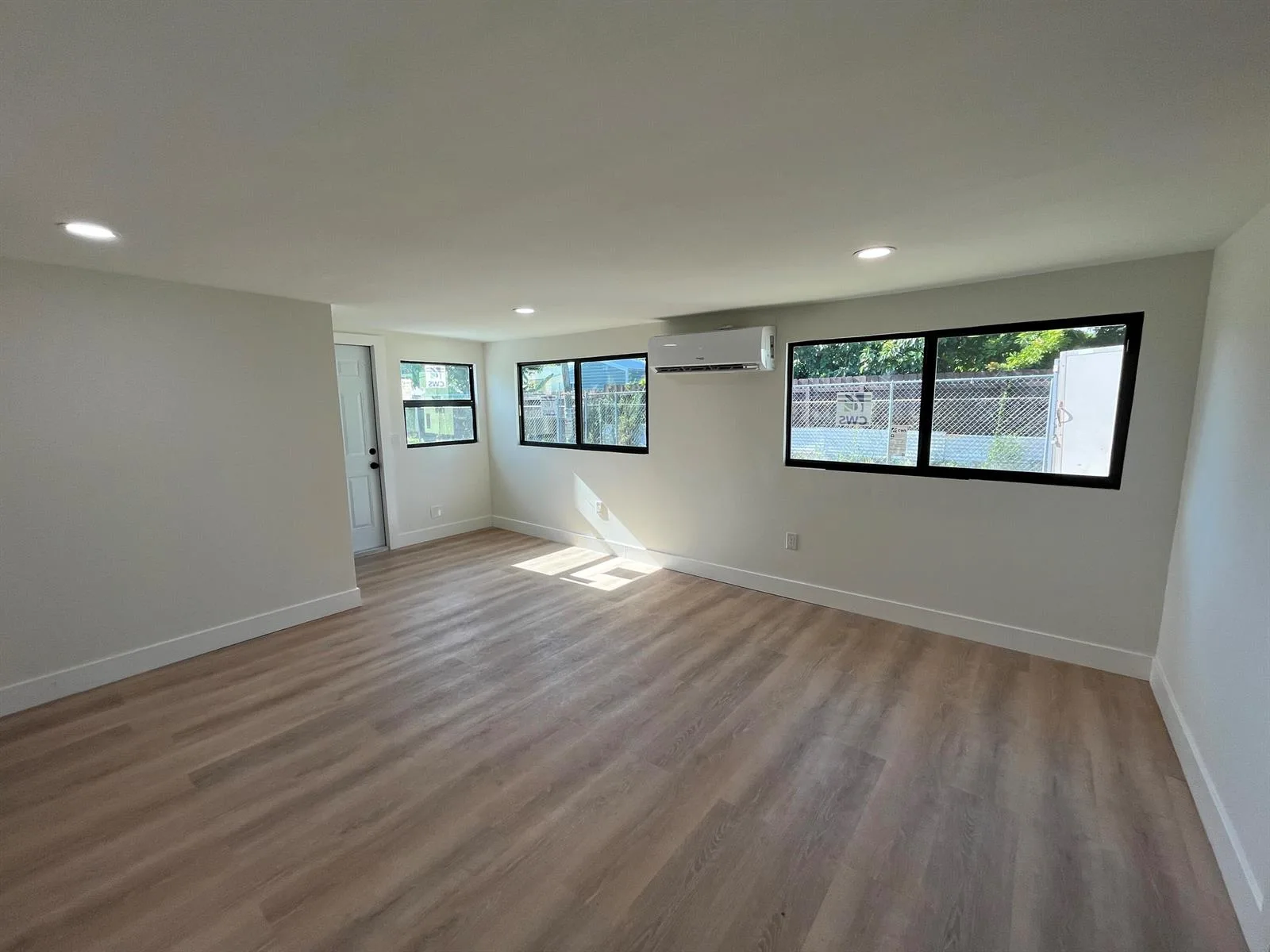 120 W 22ND Street, Riviera Beach, FL 33404 — zdjęcie 4