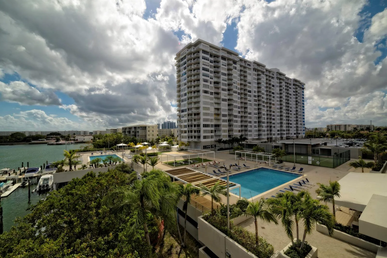 18081 Biscayne Boulevard # 403, Aventura, FL 33160 photo 8