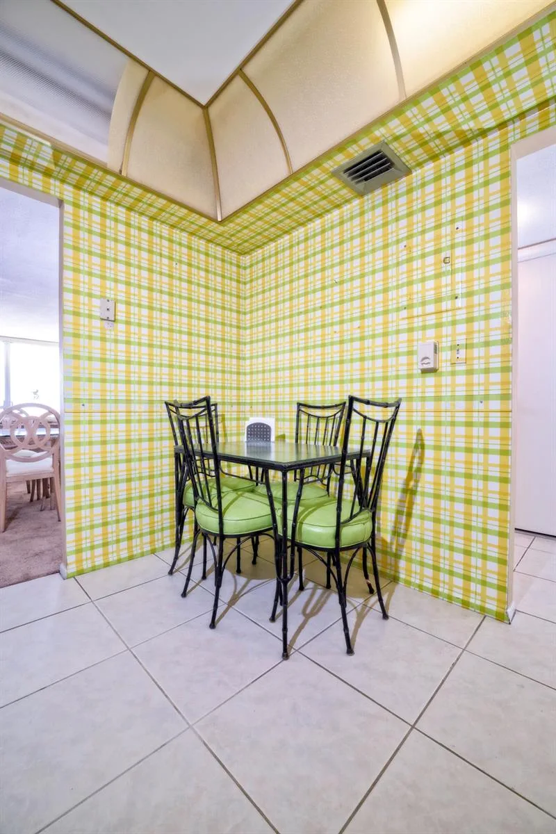 18081 Biscayne Boulevard # 403, Aventura, FL 33160 photo 9