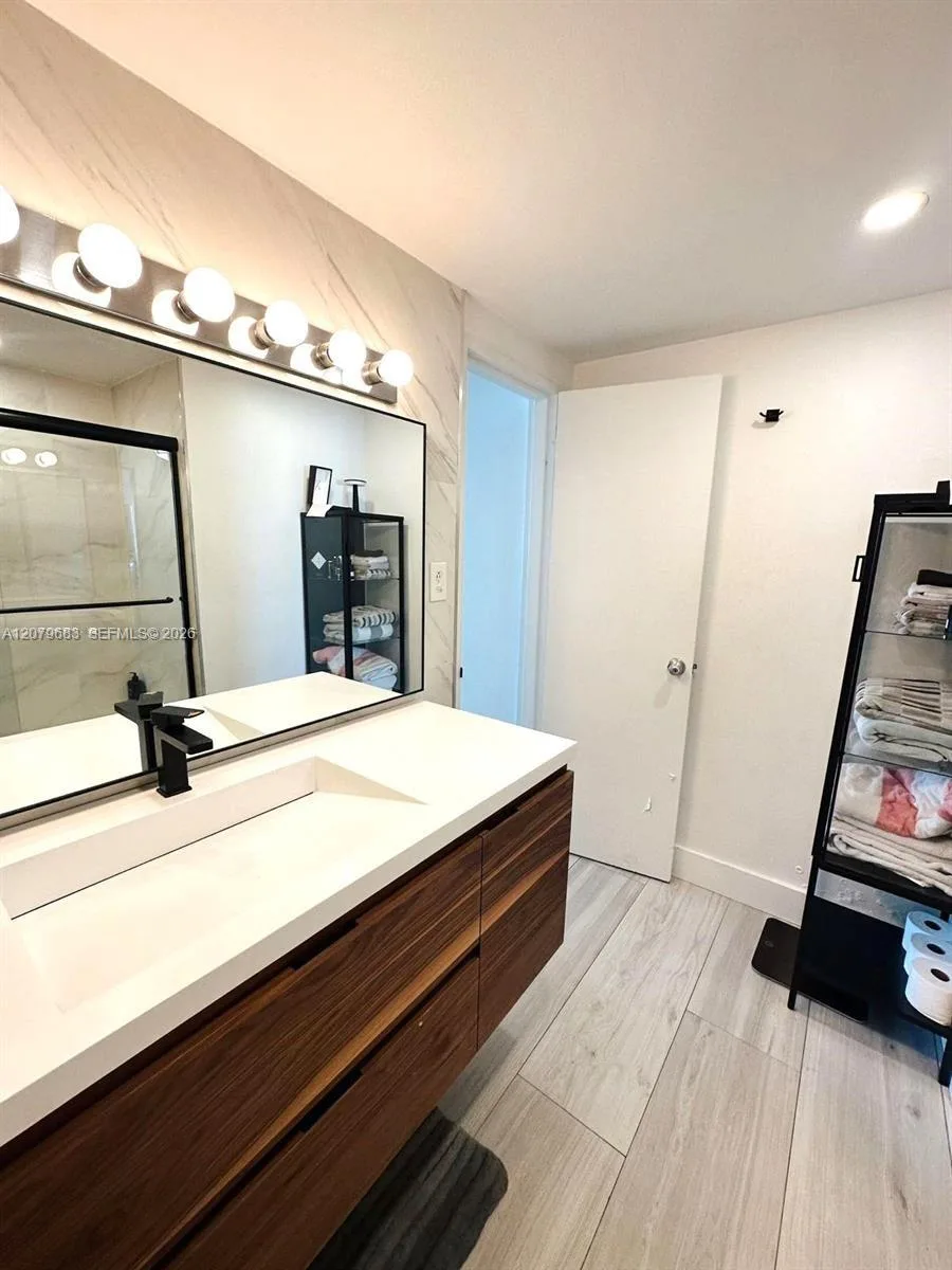 1000 West Ave # PH27, Miami Beach, FL 33139 photo 10