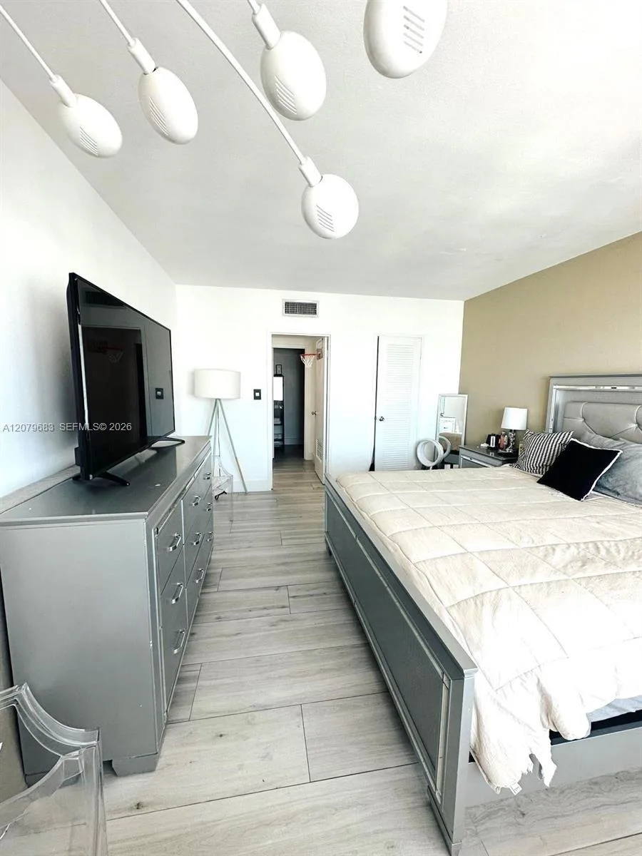 1000 West Ave # PH27, Miami Beach, FL 33139 photo 11